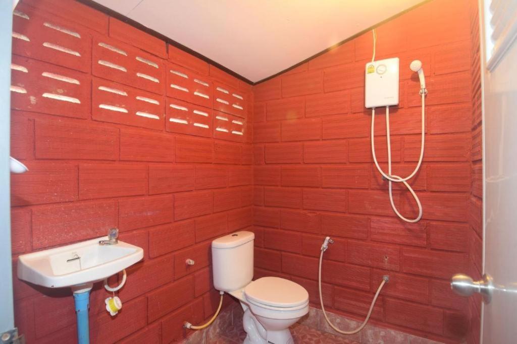 Lanta Long Beach Hostel