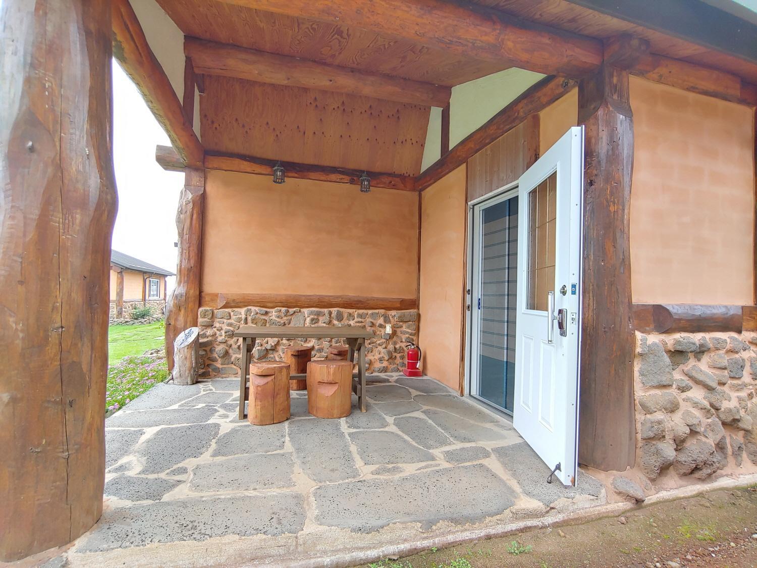 Geumok Log Pension