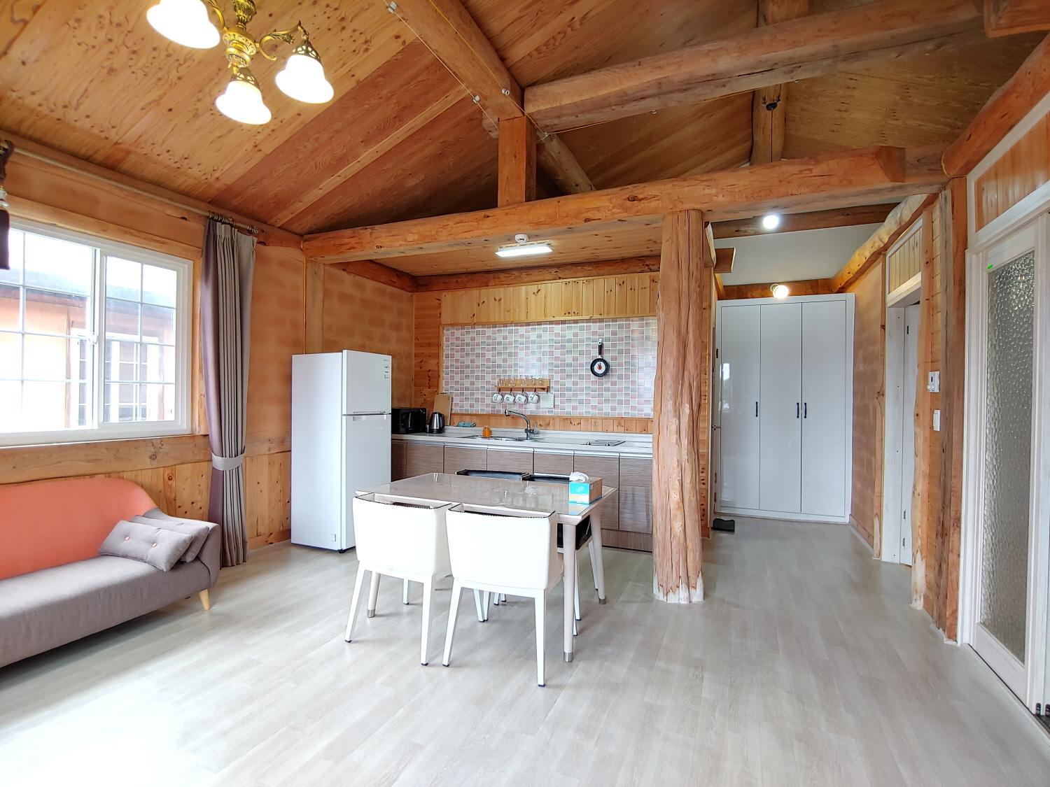 Geumok Log Pension