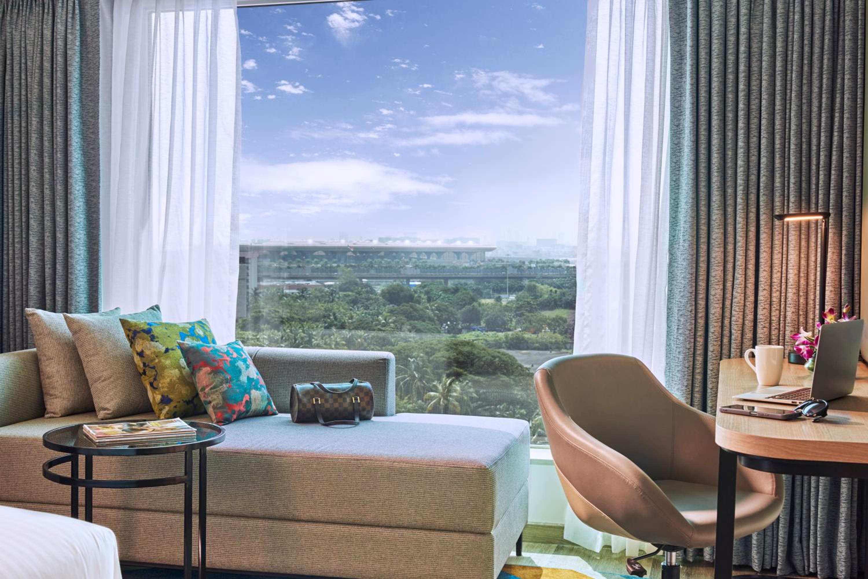 Novotel Mumbai International Airport 3