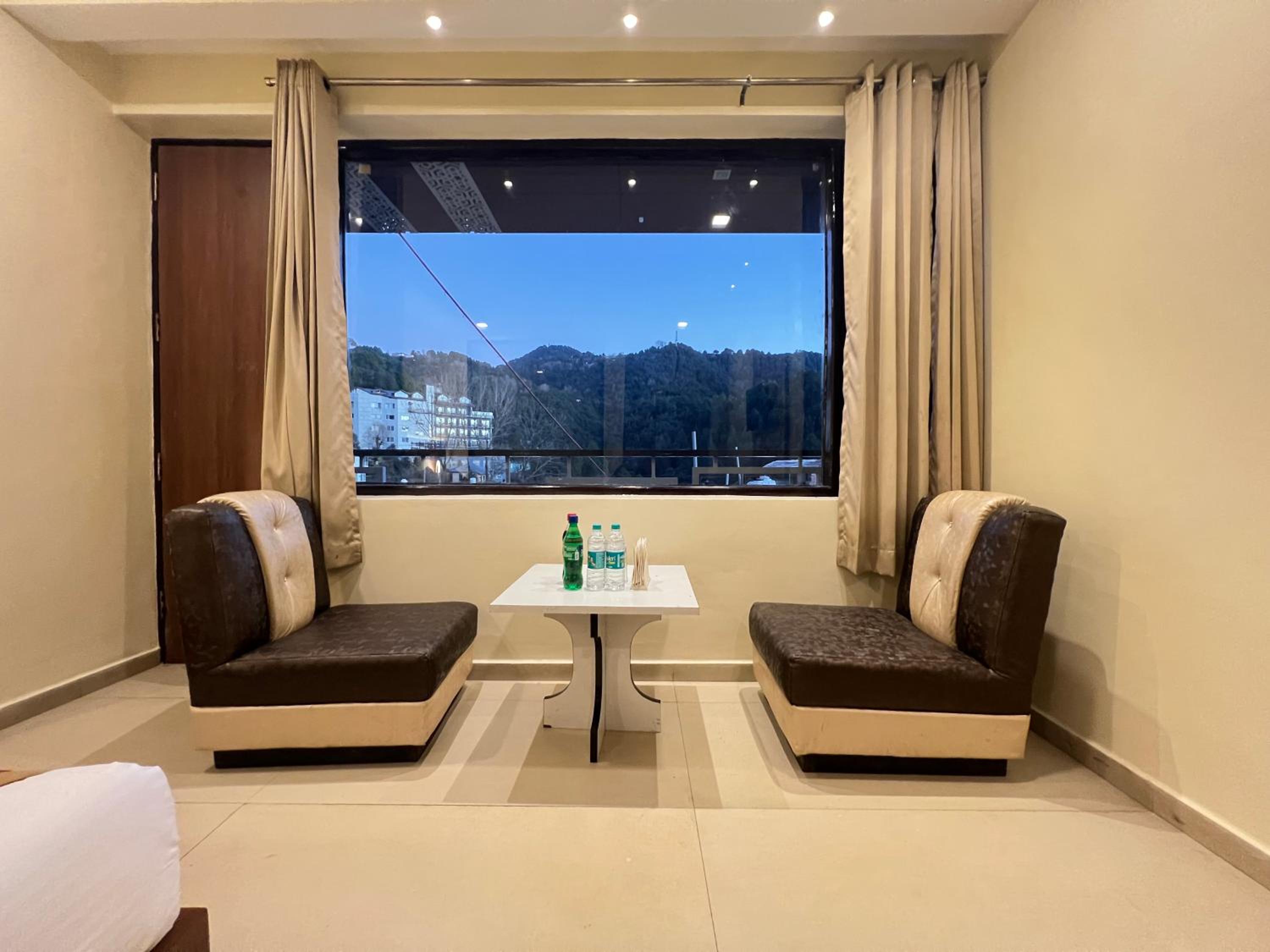 Hotel White Orchid Dalhausie view 3
