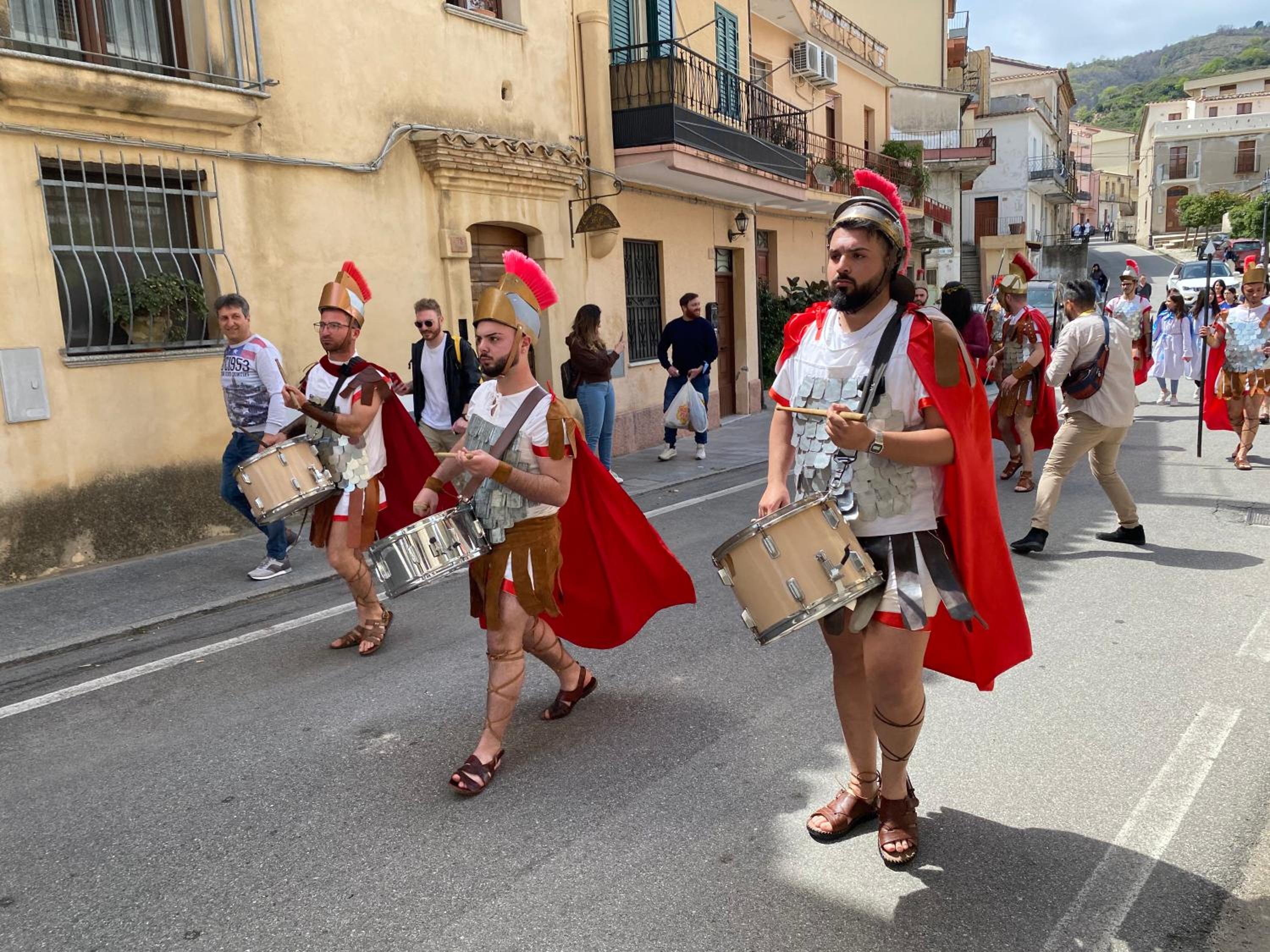 Slow holidays in Calabria tradizioni eno-gastonomia tra borgo e mare