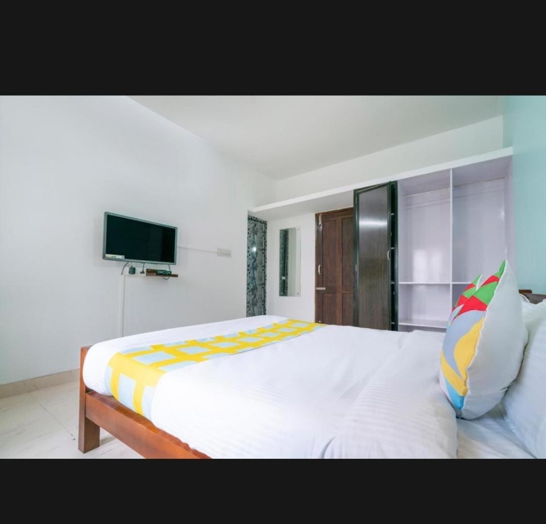 Tharayil Apartments