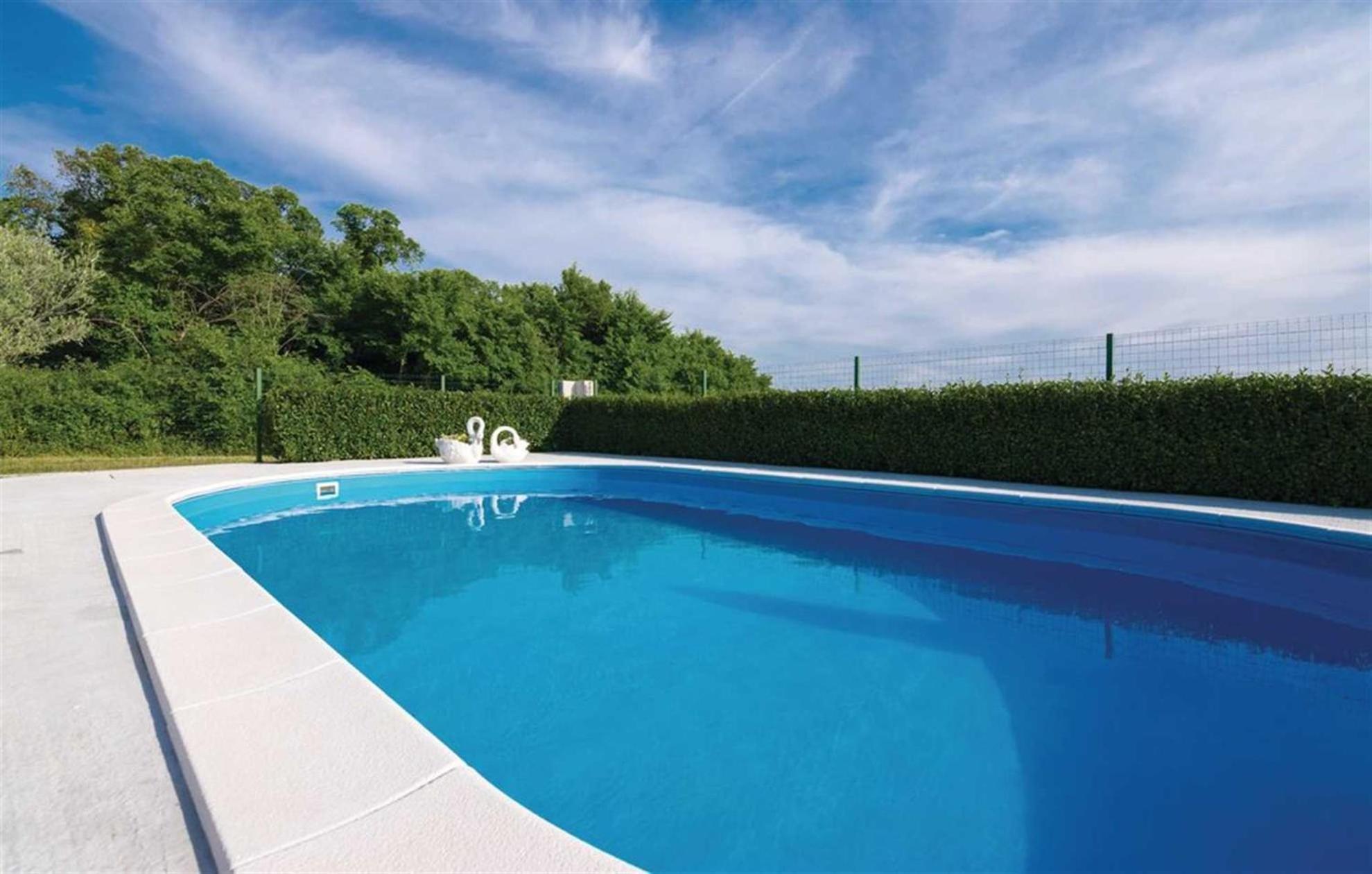 Holiday Home Flora with pool view 5