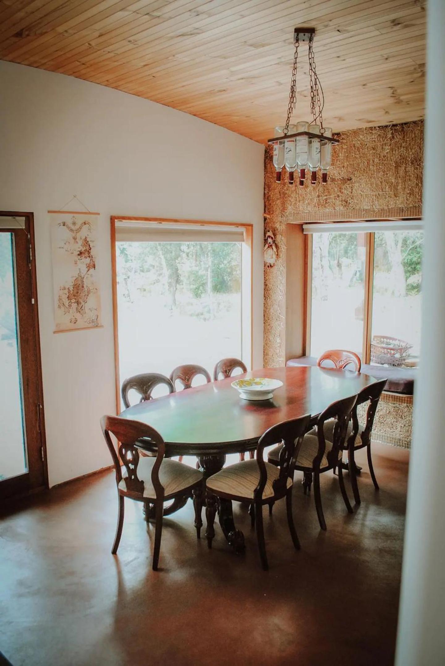 Three Little Pigs Escape - MAIN HOUSE - OFF GRID