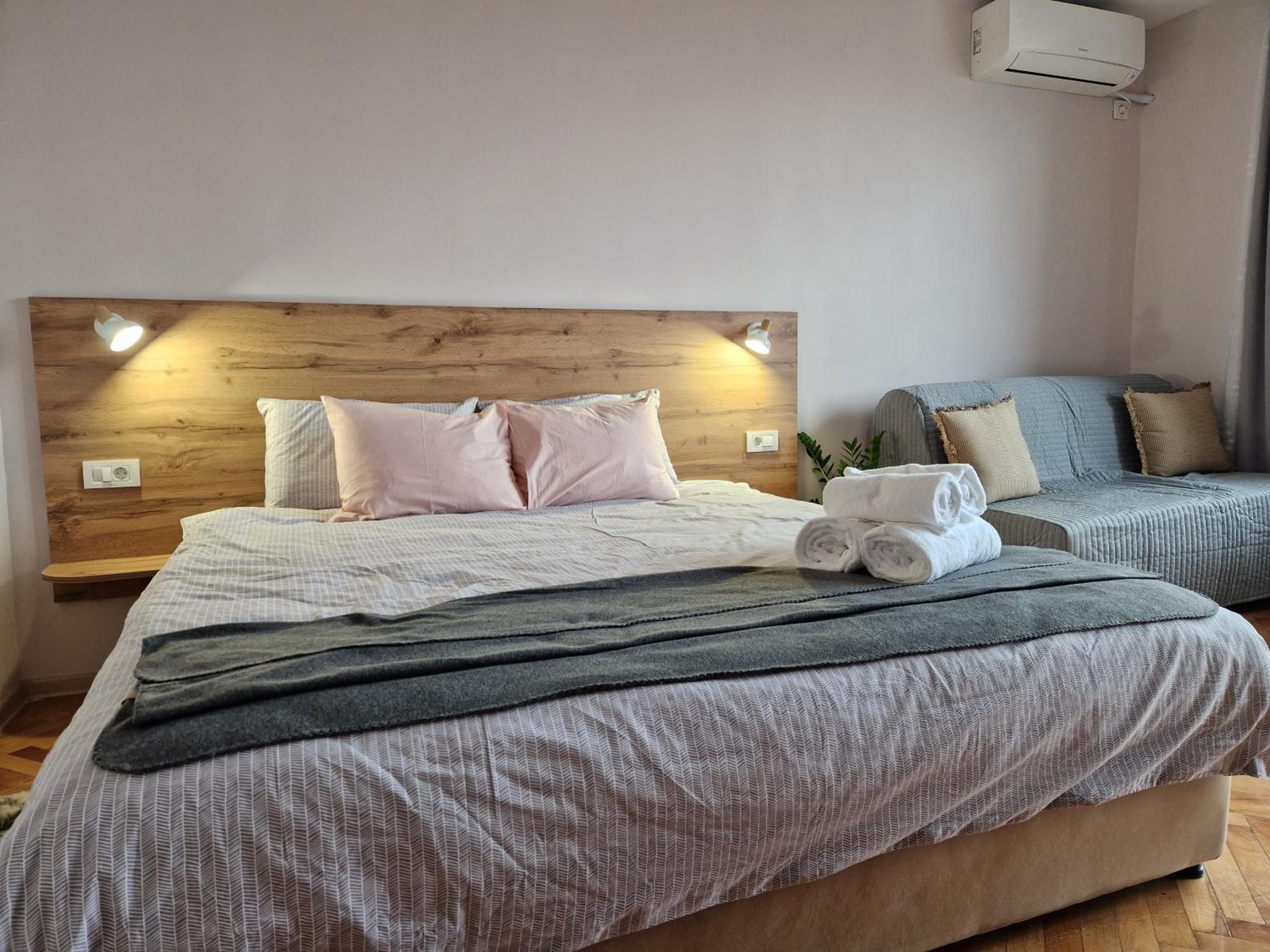 Malavi A5 top center apartment Ruse view 2