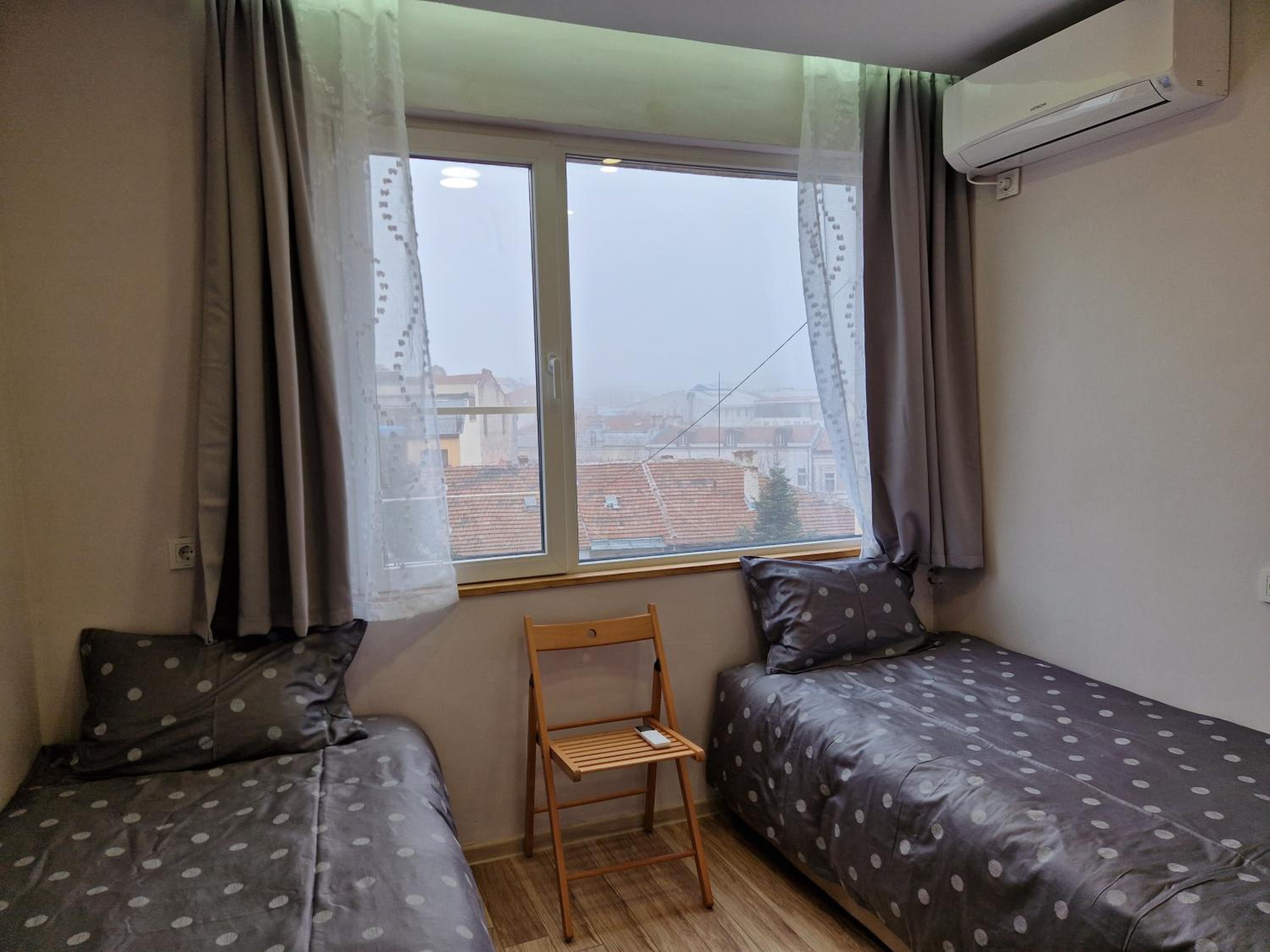 Malavi A5 top center apartment Ruse view 4