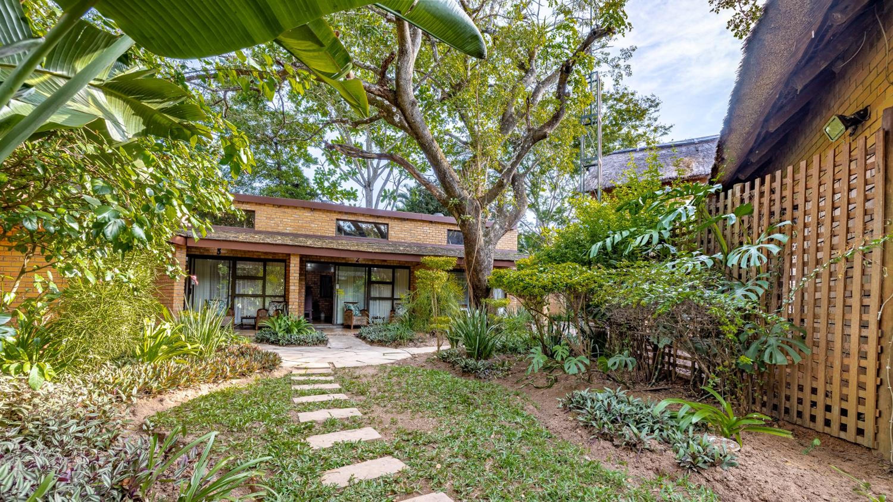 Hazyview Vacations - Dreamfields Guesthouse - Property Image 14