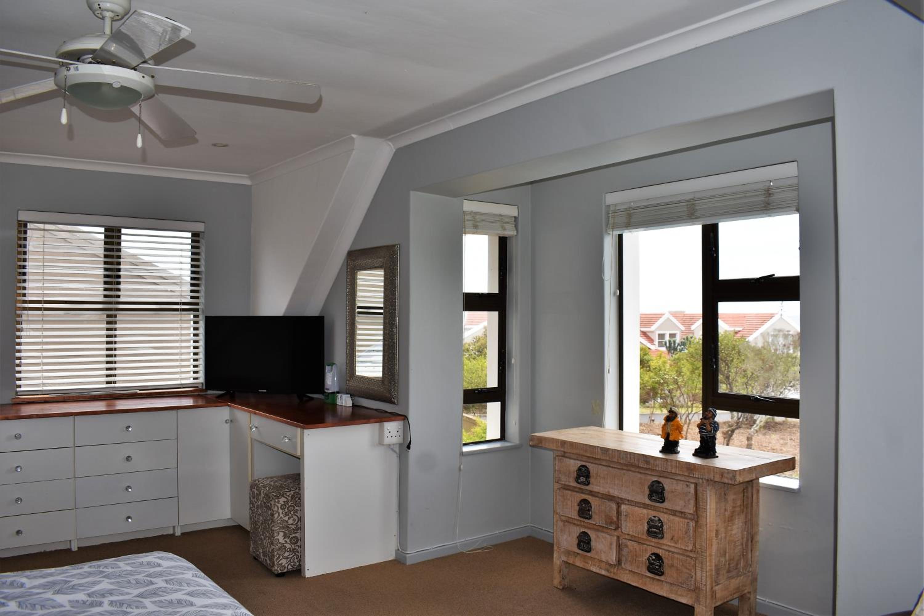 Hillview, Pezula view 4