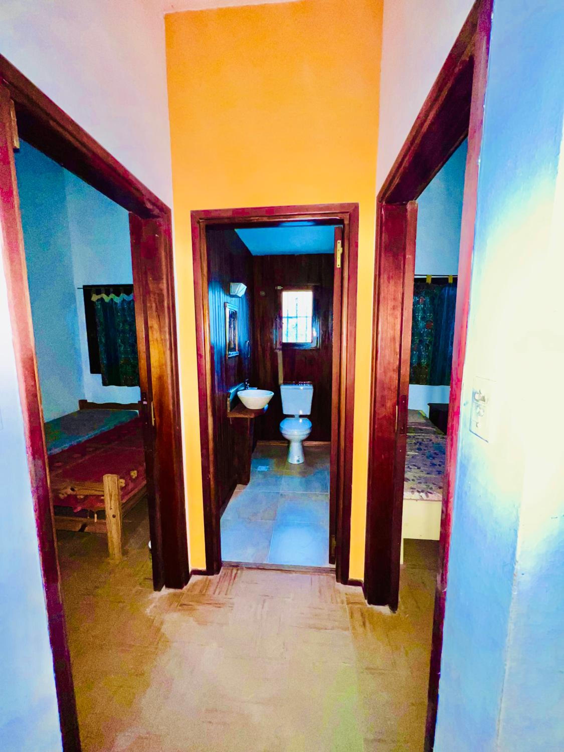 Casa en villa Gesell centro no se alquila a jóvenes la casa se reserva con la seña del 50 porciento del total de la estadía
