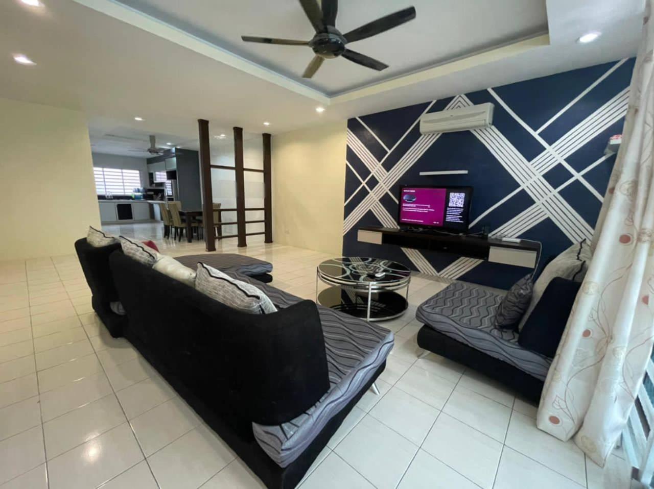 RJ Homey Guesthouse photo 1
