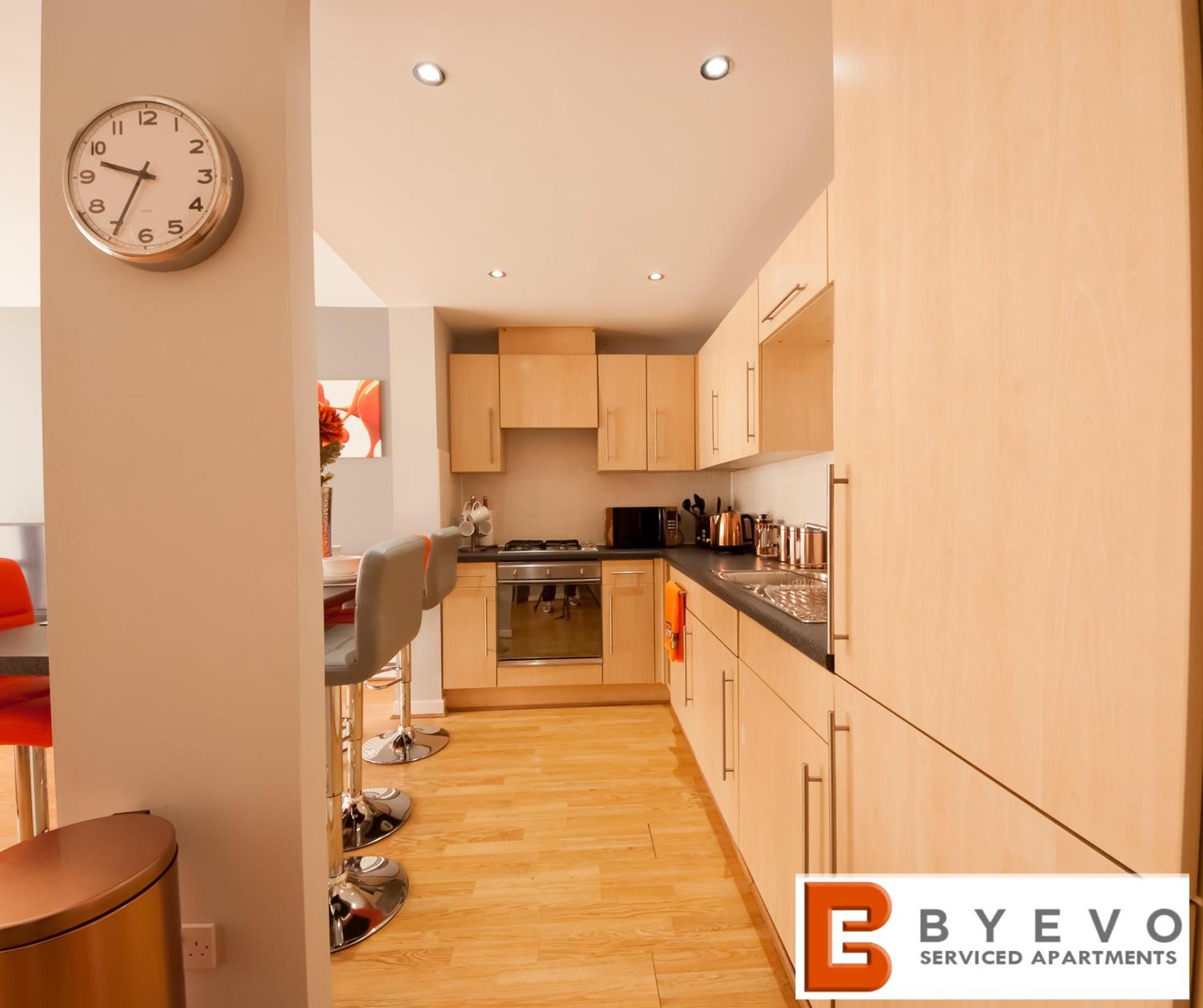 ByEvo 1 Brabloch - Close to GLA - Perfect Getaway or Working away from Home view 3