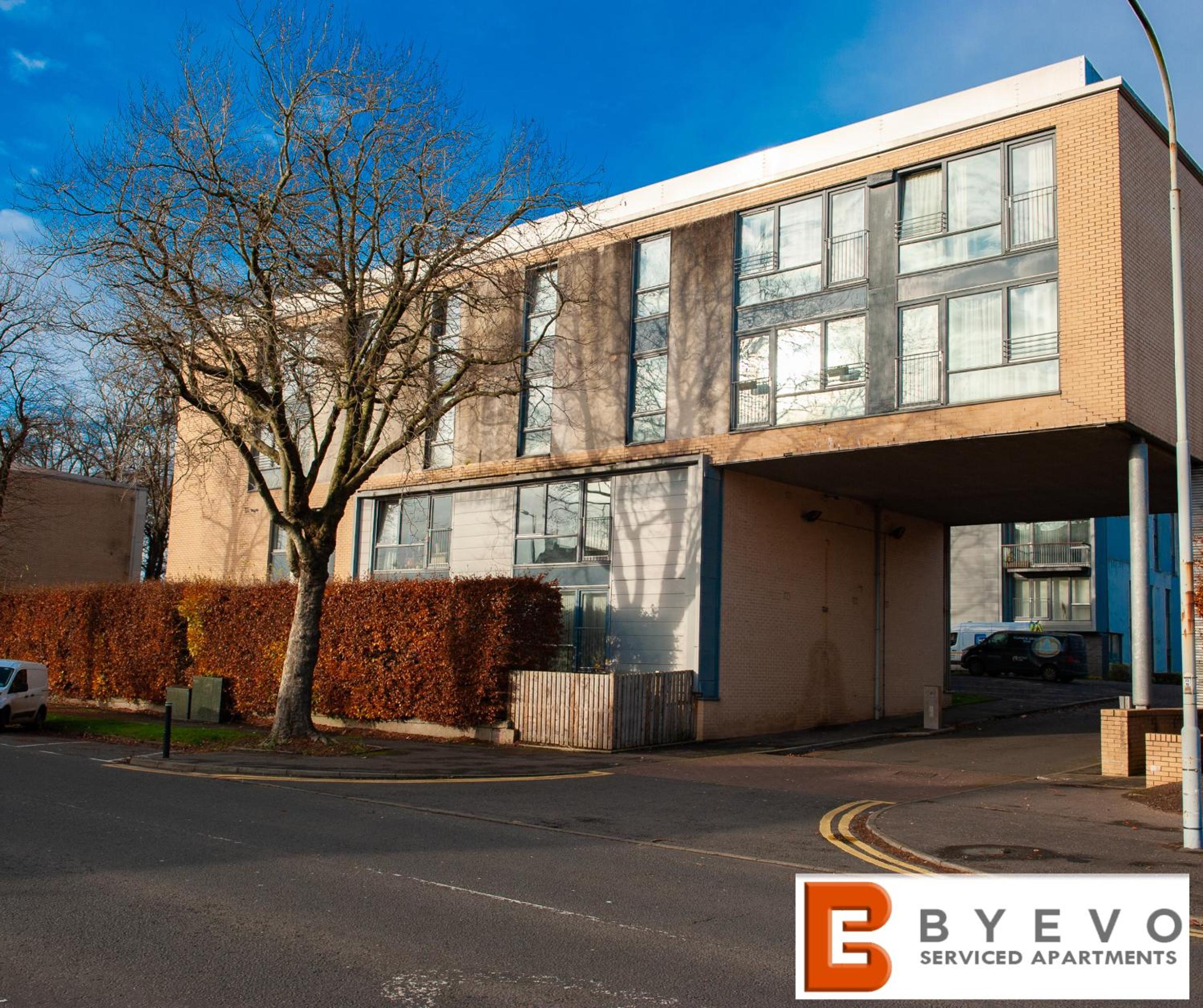 ByEvo 1 Brabloch - Close to GLA - Perfect Getaway or Working away from Home view 5