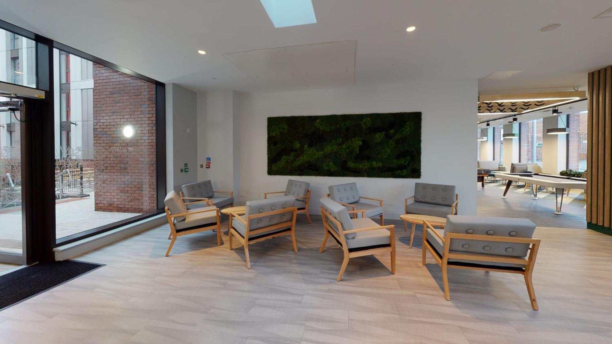 For Students Only - Relaxing Ensuites and Apartments at Weaver Place in Coventry