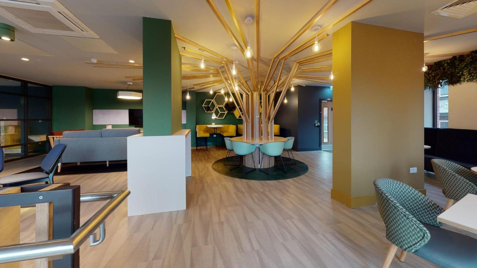 For Students Only - Relaxing Ensuites and Apartments at Weaver Place in Coventry