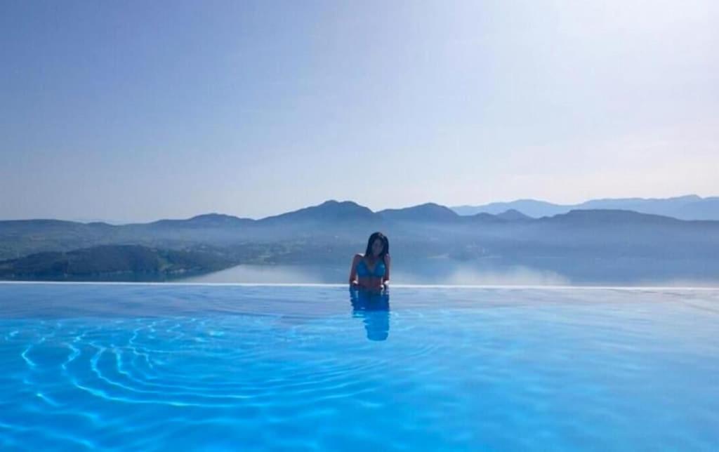 VISIT THE REAL PARADISE !!! YOU DESERVE IT ONCE IN YOUR LIFE !!! view 3