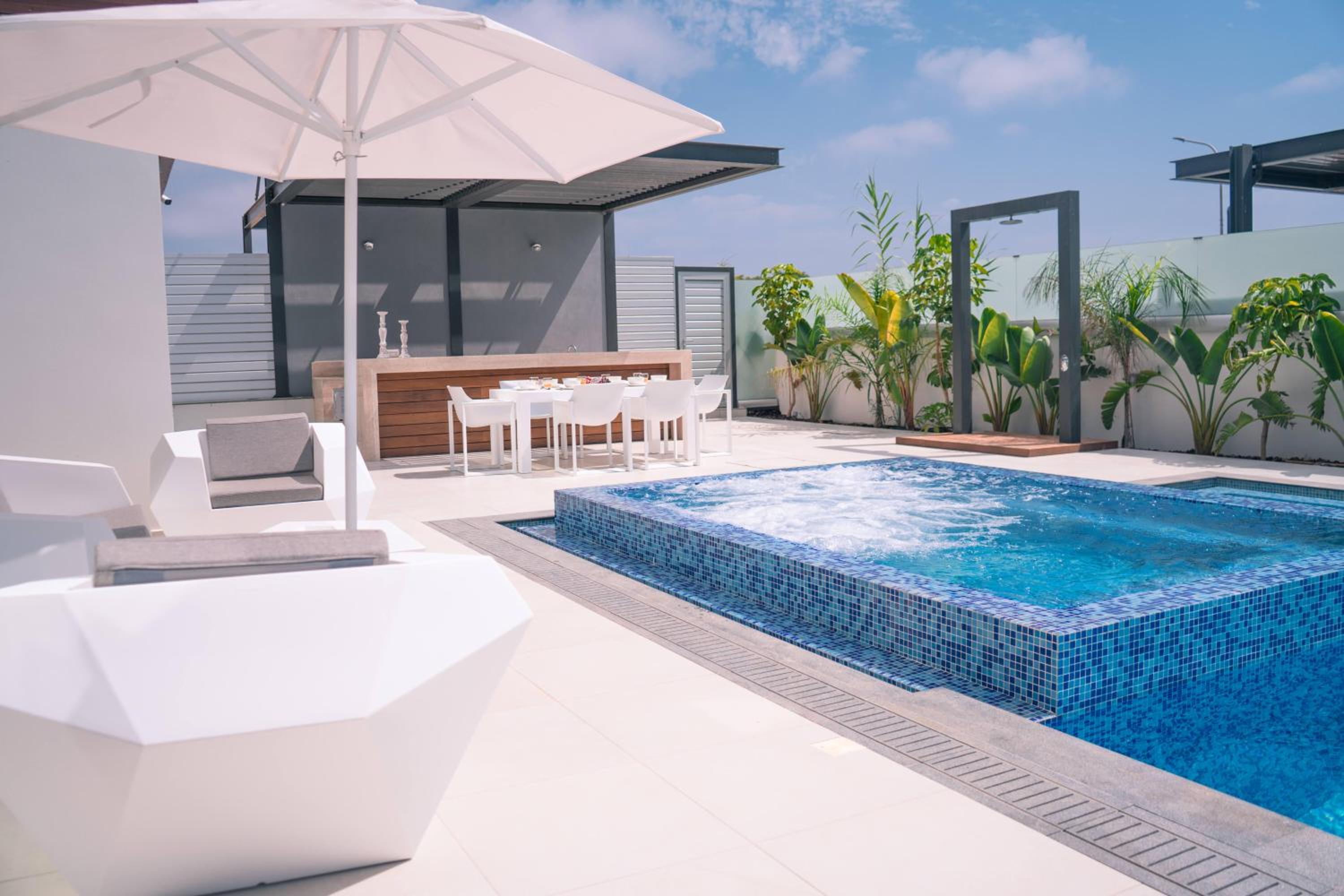Vivo Mare Beachfront Villas - Vista