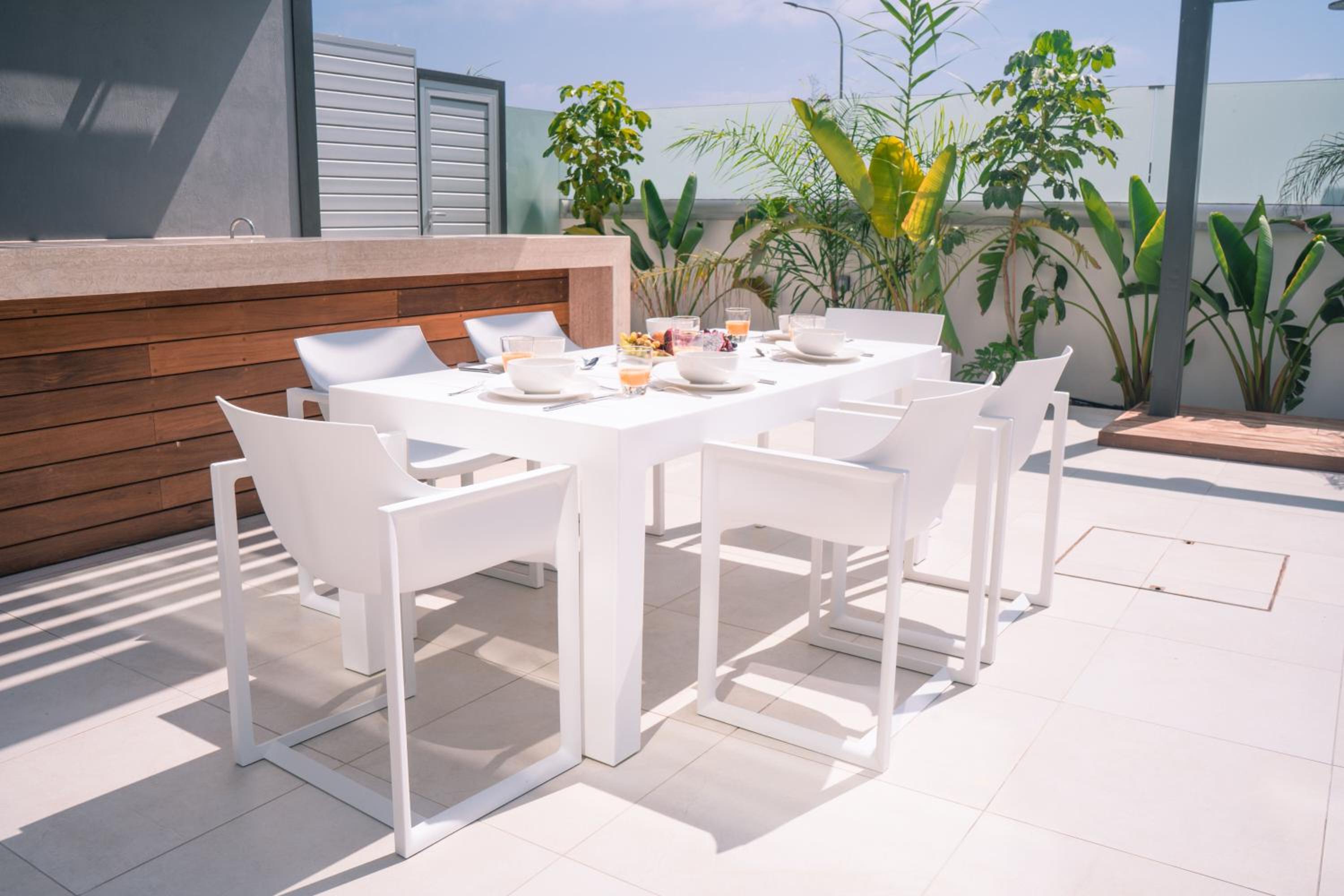 Vivo Mare Beachfront Villas - Vista