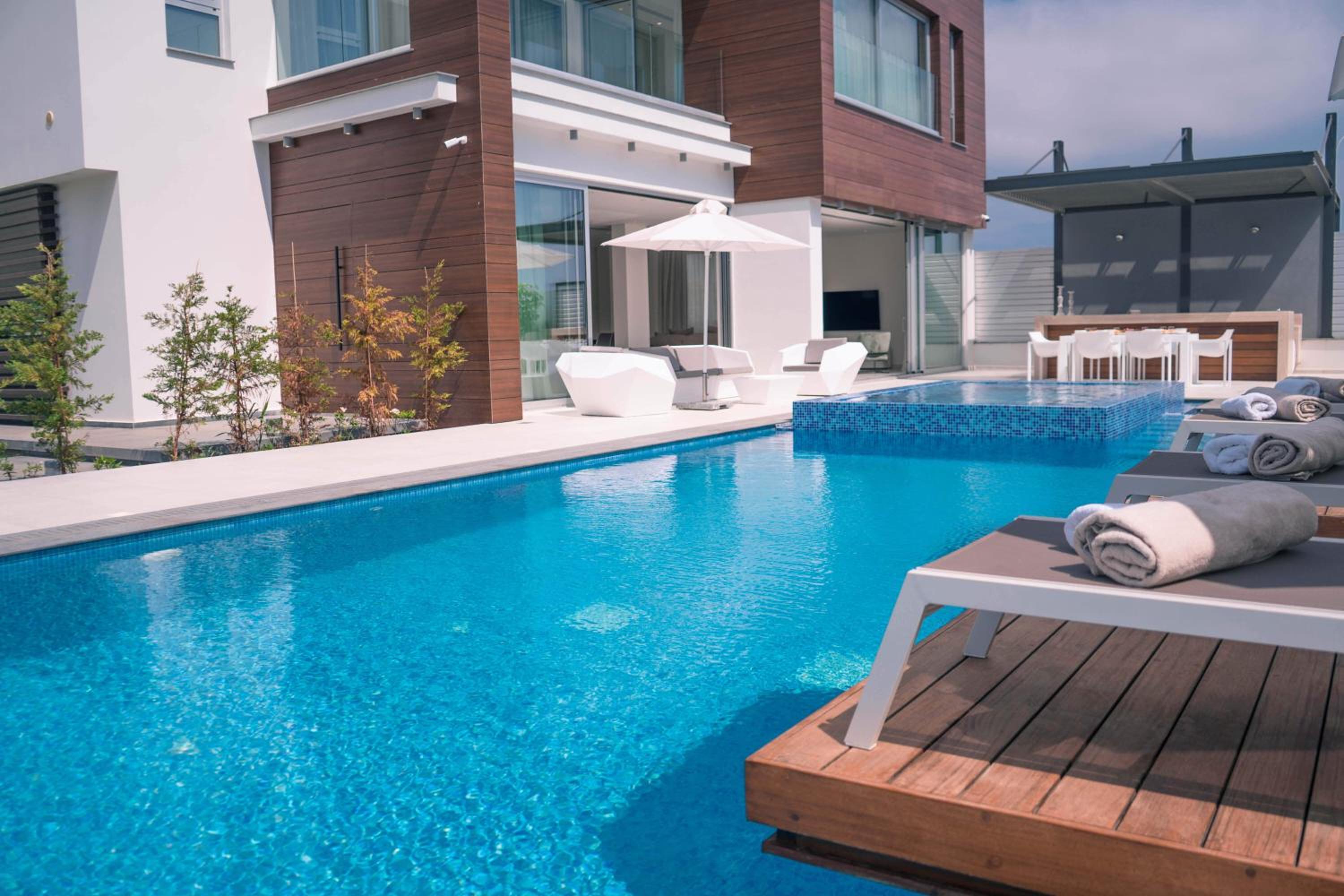 Vivo Mare Beachfront Villas - Vista