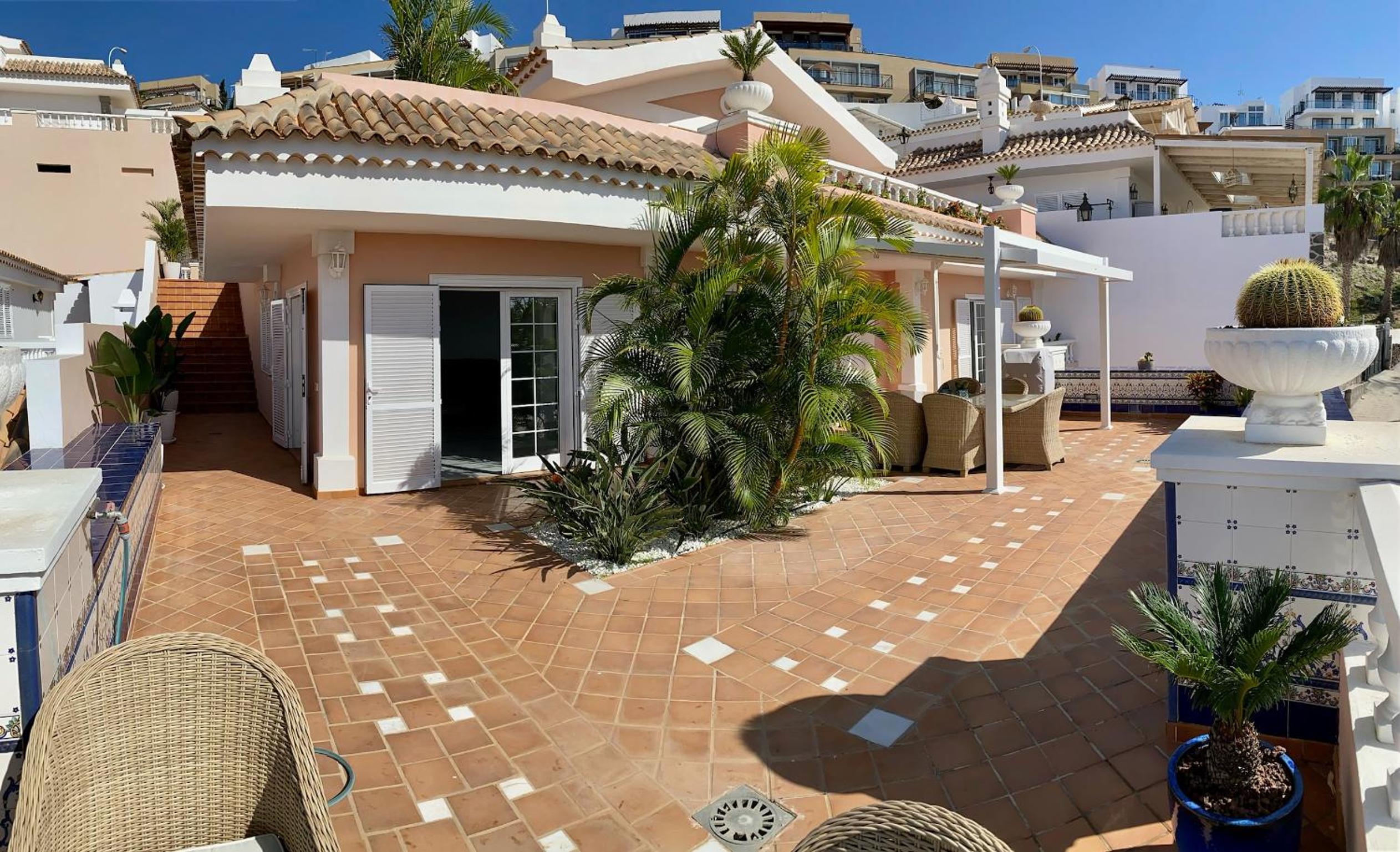 Villa Marbella-private heated pool and breathtaking view