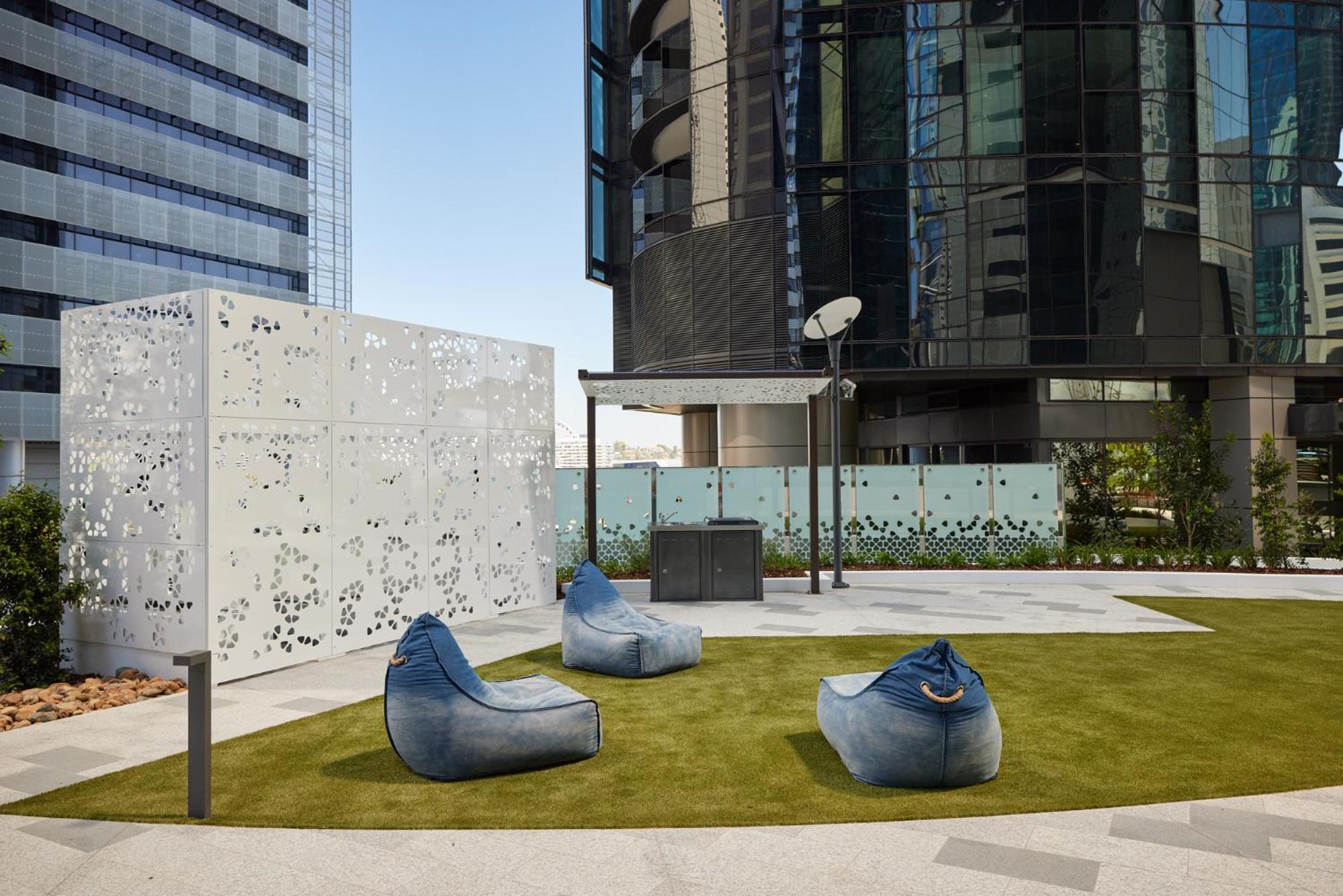 CBD Luxury River View 1Bed Apt The One