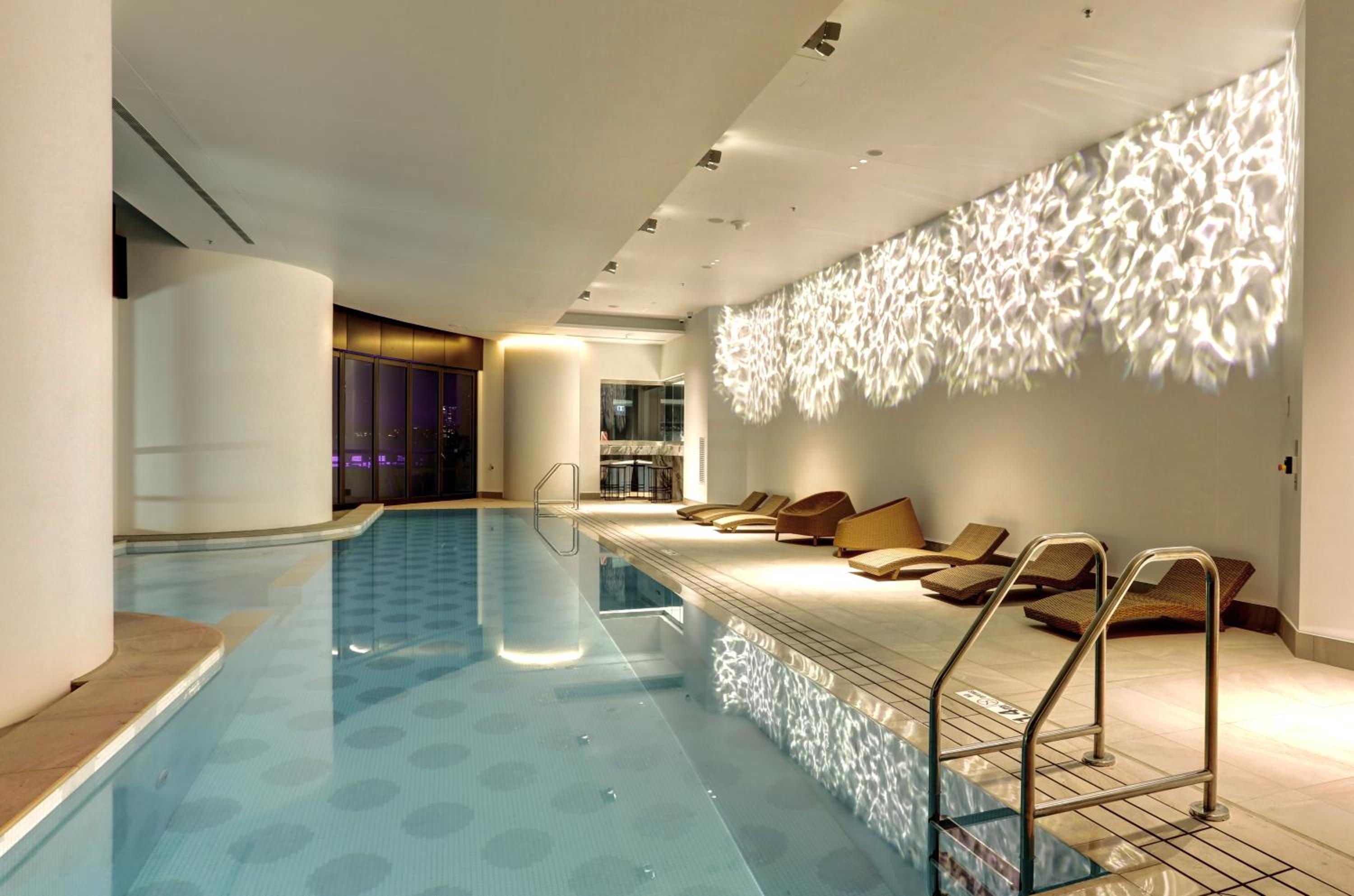 CBD Luxury River View 1Bed Apt The One