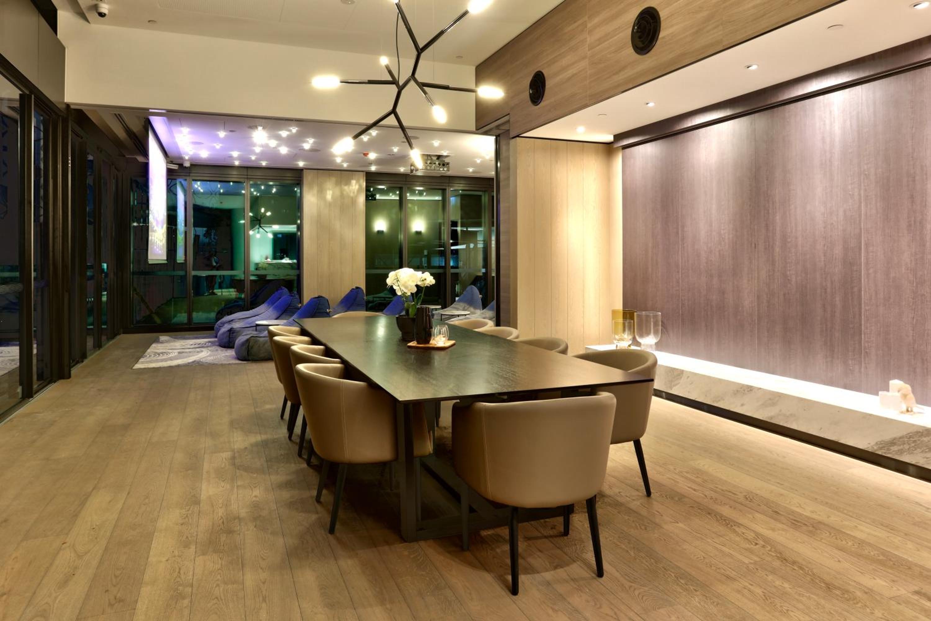 CBD Luxury River View 1Bed Apt The One