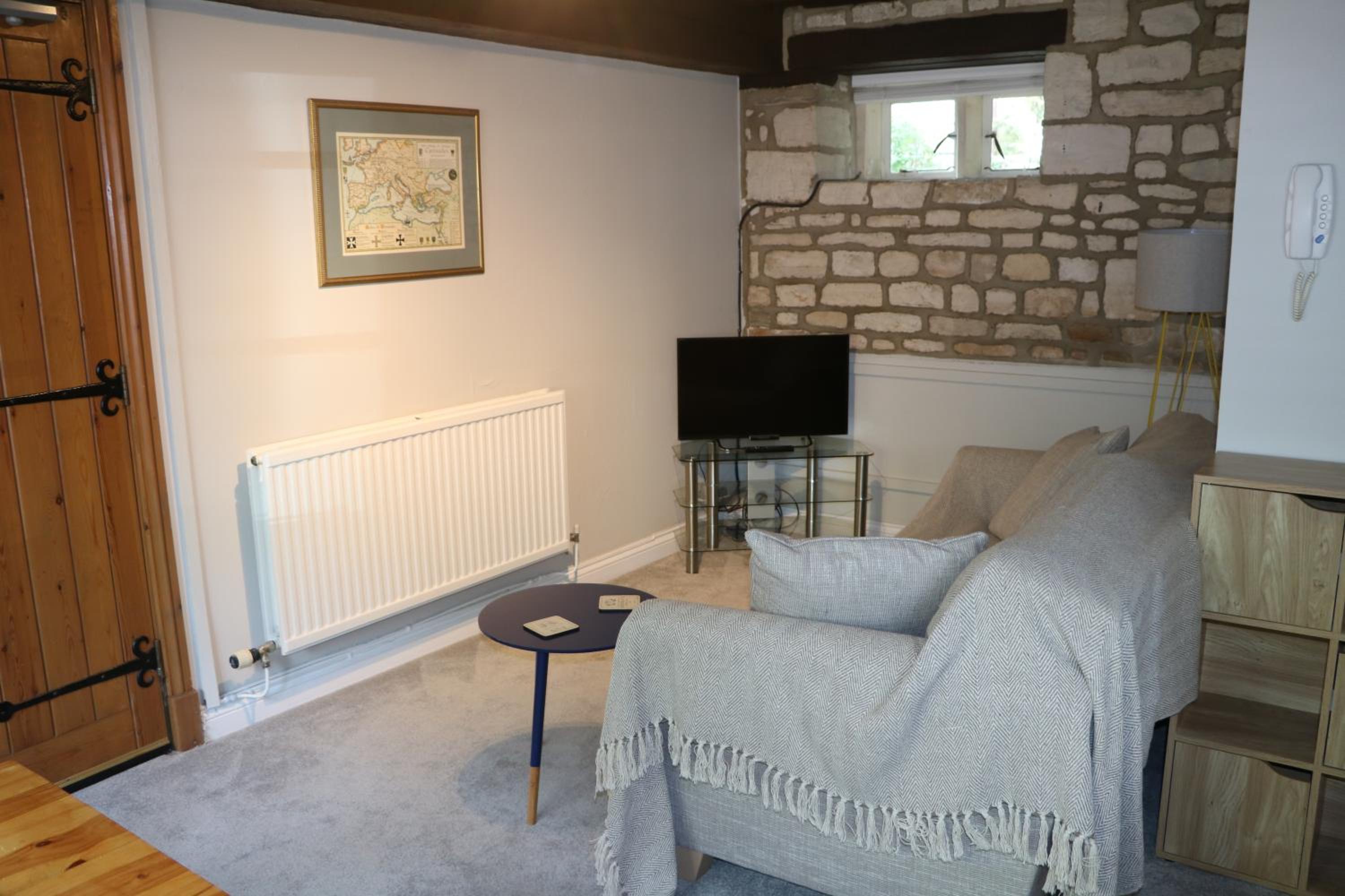 Flat 2 - The Old Mill - Bowbridge Lock - Stroud view 4