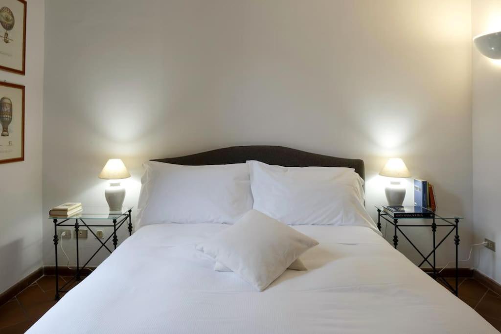 D/T Elegant & Spacious Flat 2' walk train station