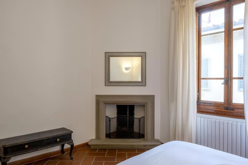 D/T Elegant & Spacious Flat 2' walk train station