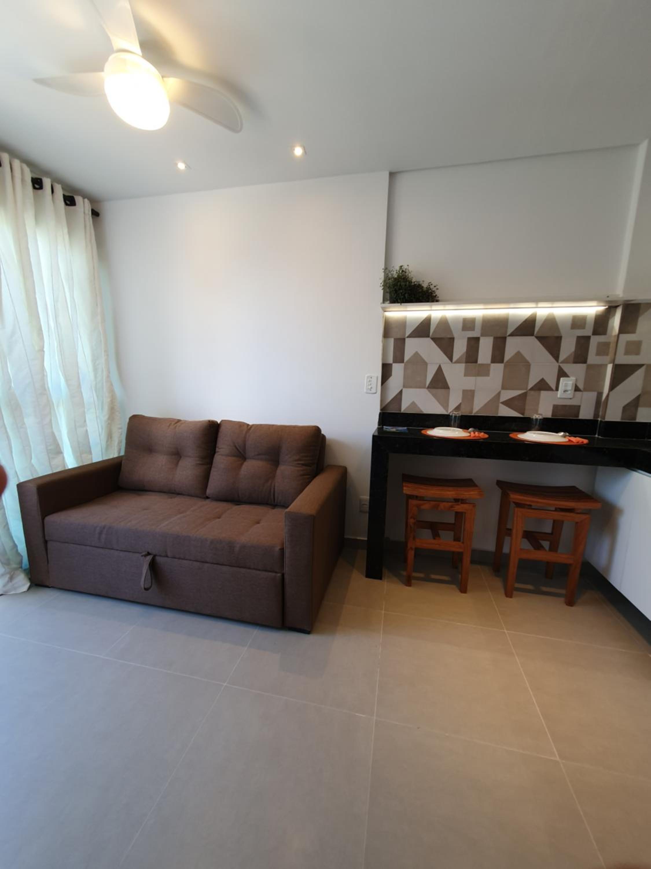 Flat mobiliado à 15 m da praia