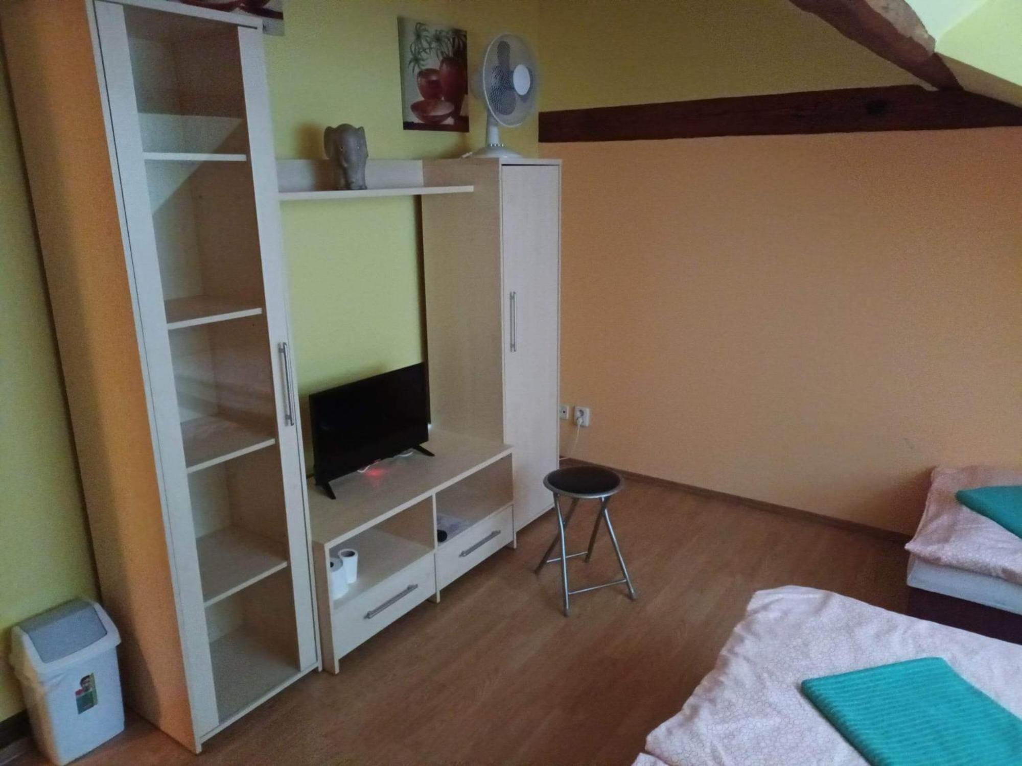 Photo 44