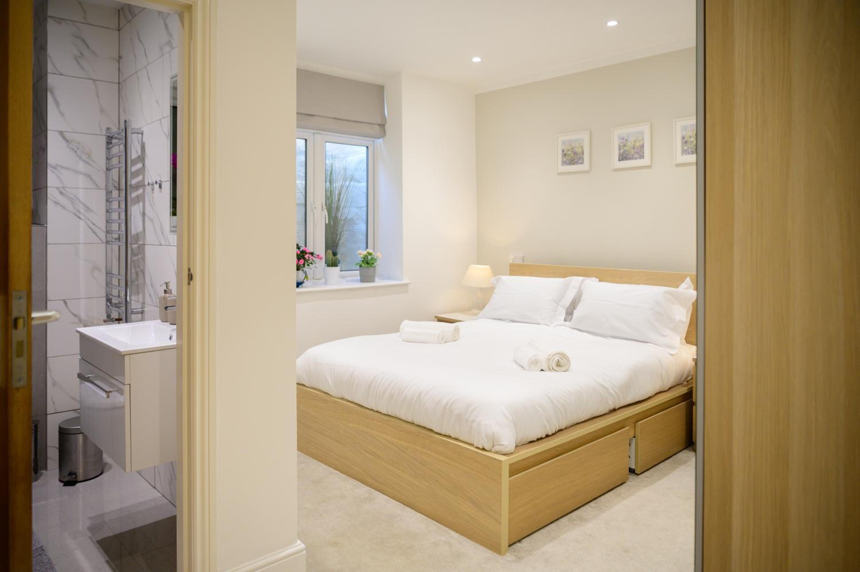 Luxurious Tranquil Four Bedroom Retreat in Buxton
