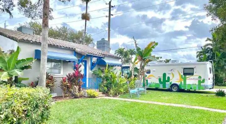 Cozy Cottage Near Beach view 4