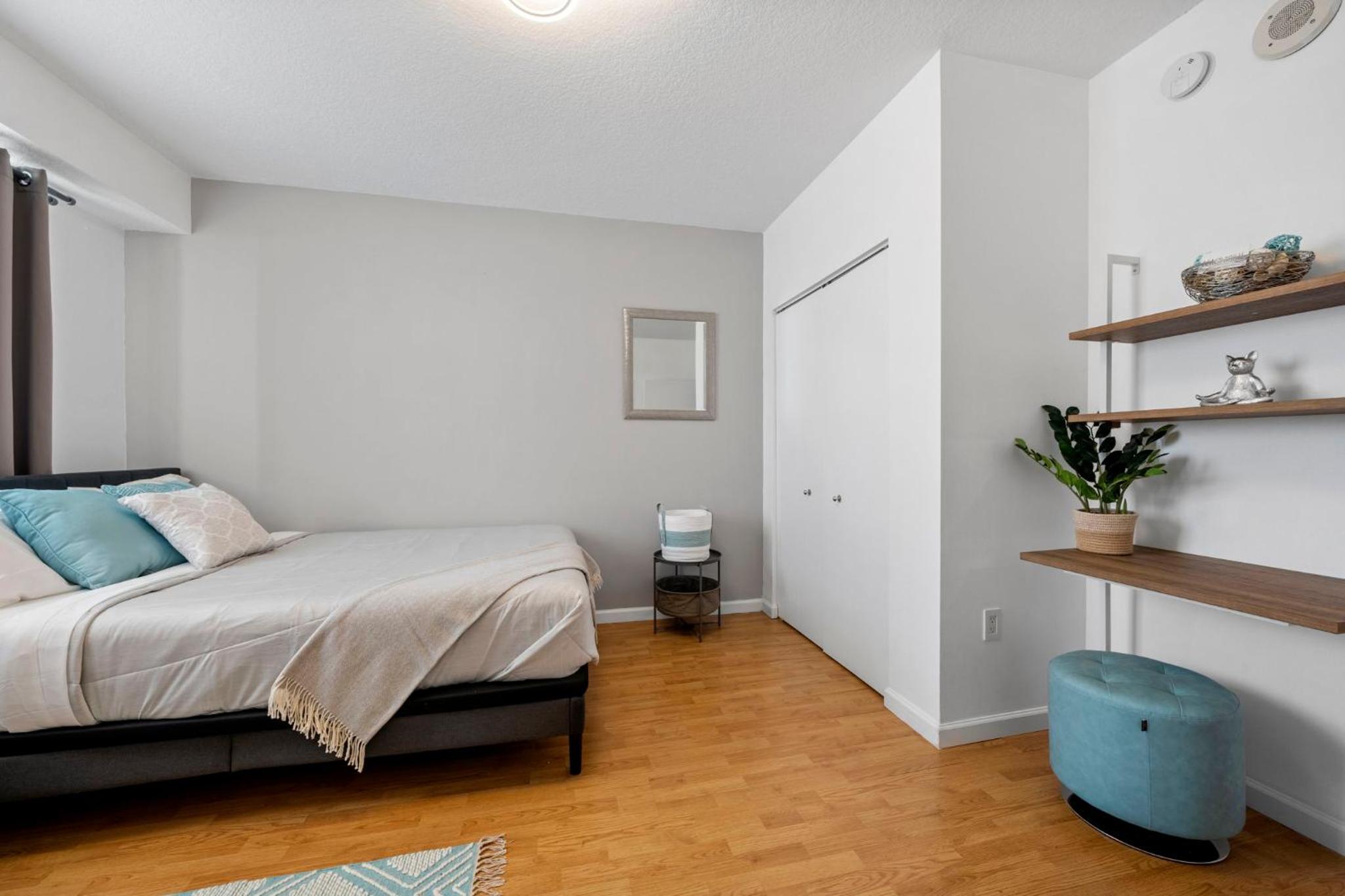 Waterfront Luxury 2-Bedroom Condo Sunny Isles Beach