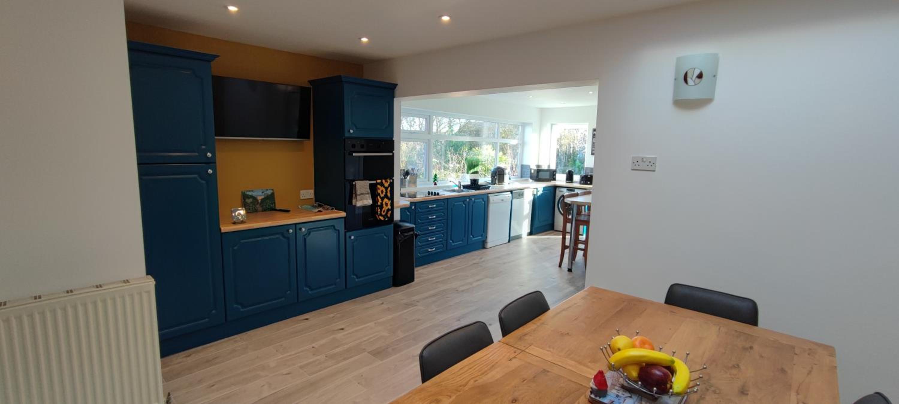 Benllech Sea View bungalow, Dog Friendly sleeps 6 view 2