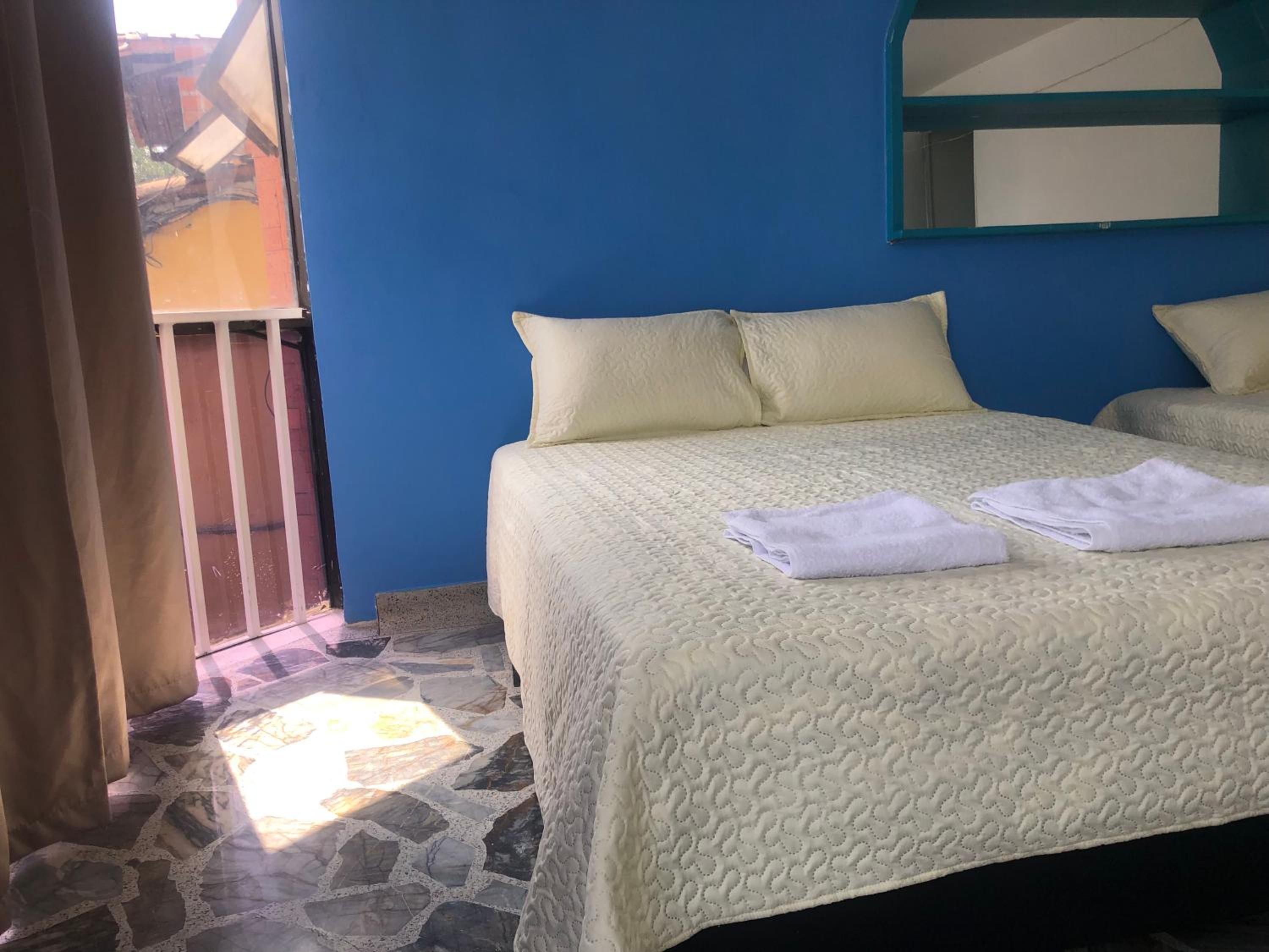 Apartamento cómodo en laureles, grande, céntrico ,bien ubicado Apto203