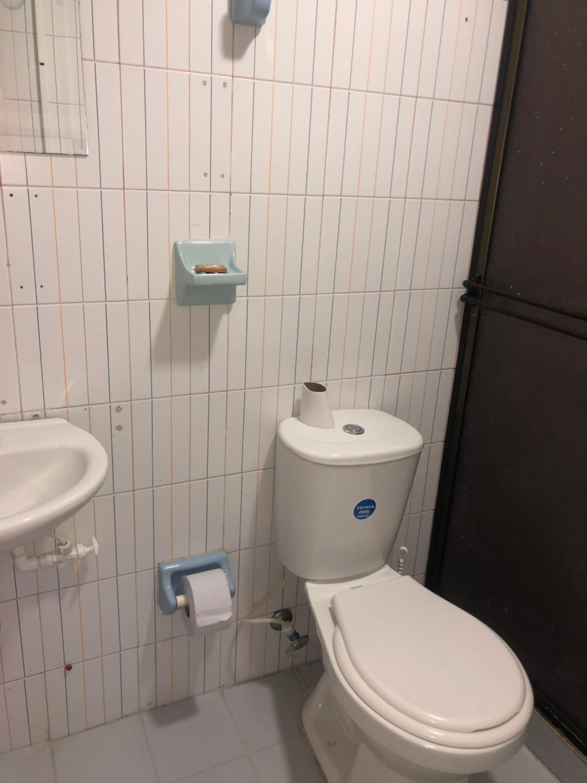 Apartamento cómodo en laureles, grande, céntrico ,bien ubicado Apto203