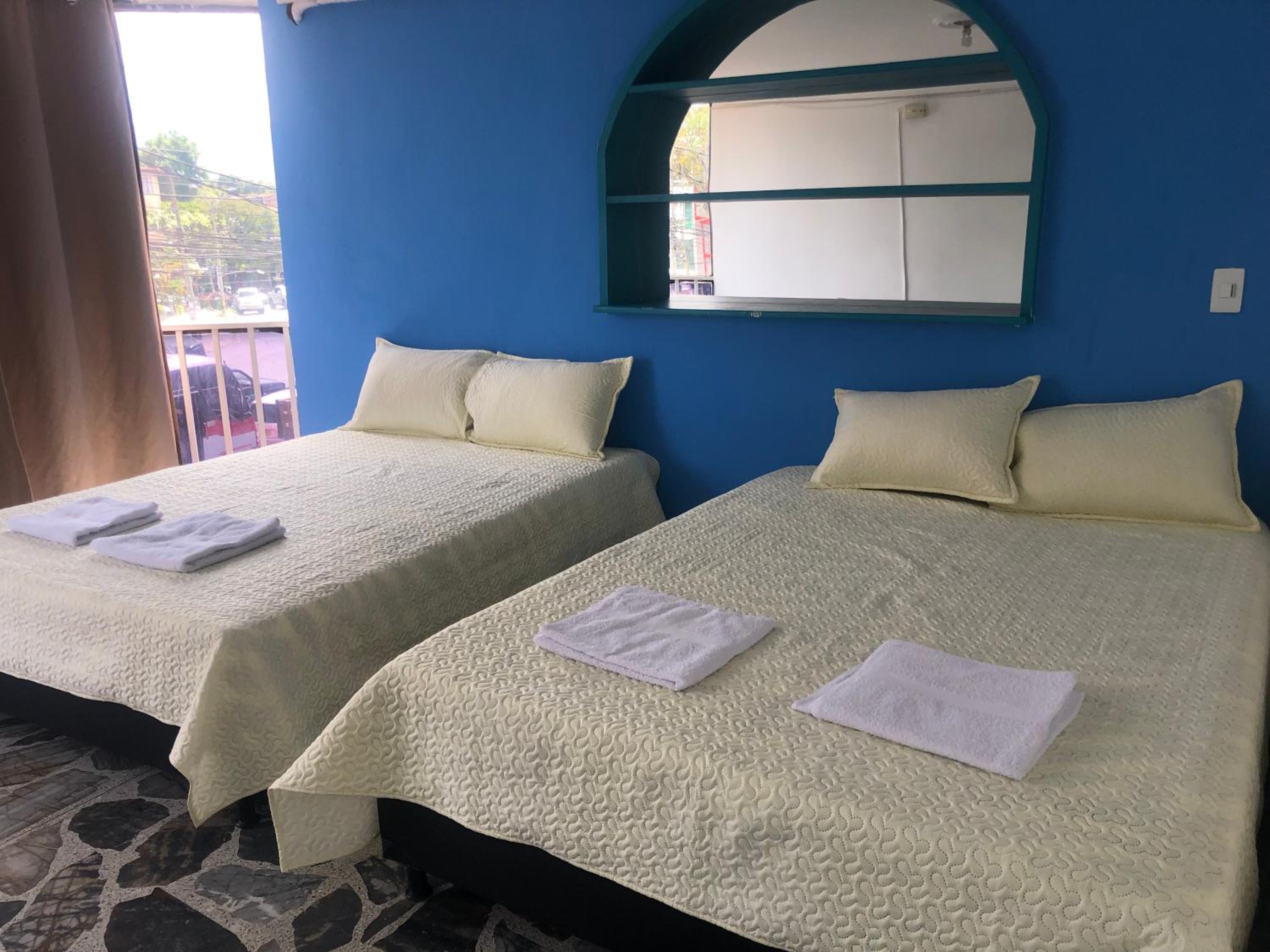 Apartamento cómodo en laureles, grande, céntrico ,bien ubicado Apto203