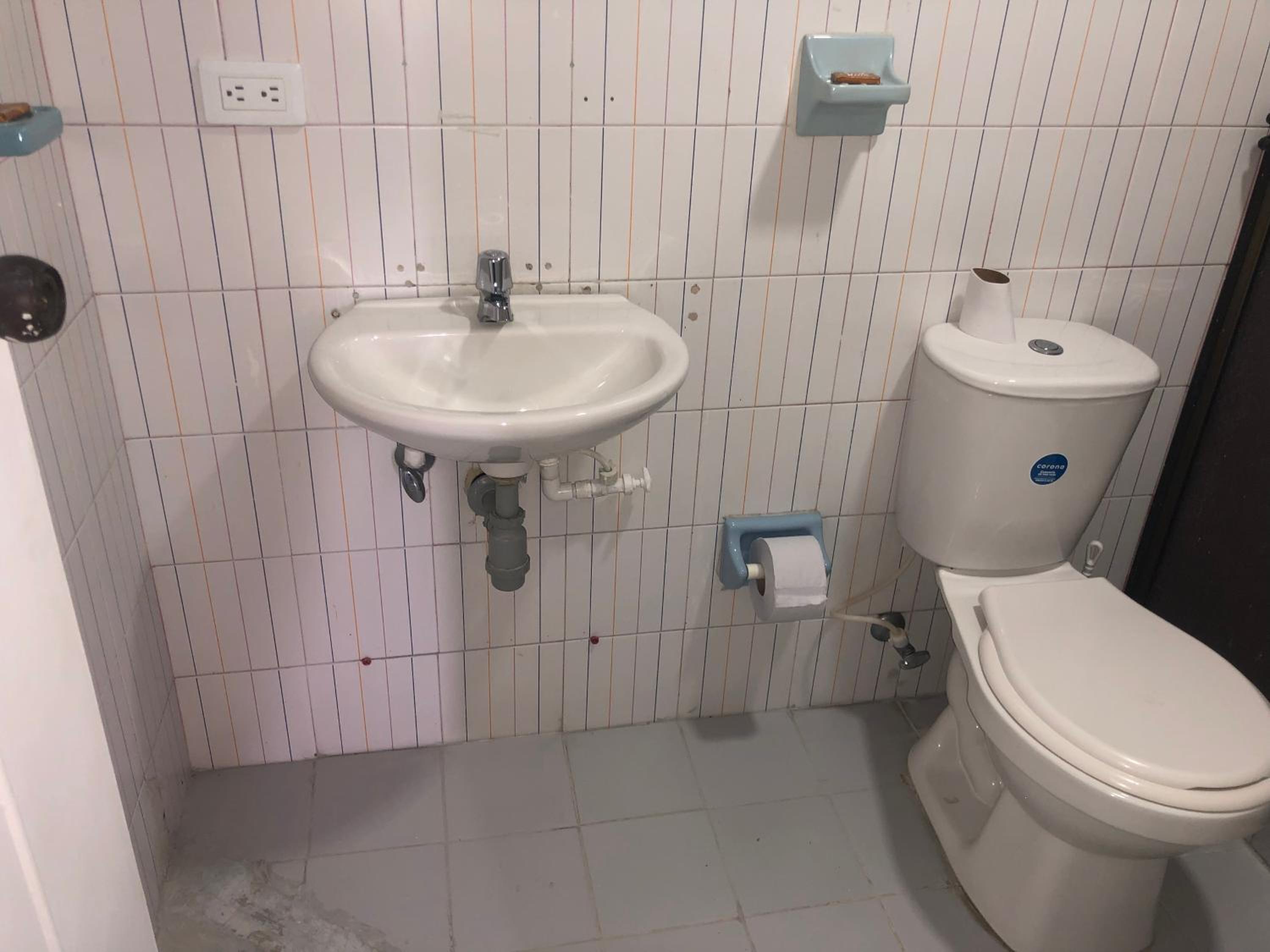 Apartamento cómodo en laureles, grande, céntrico ,bien ubicado Apto203