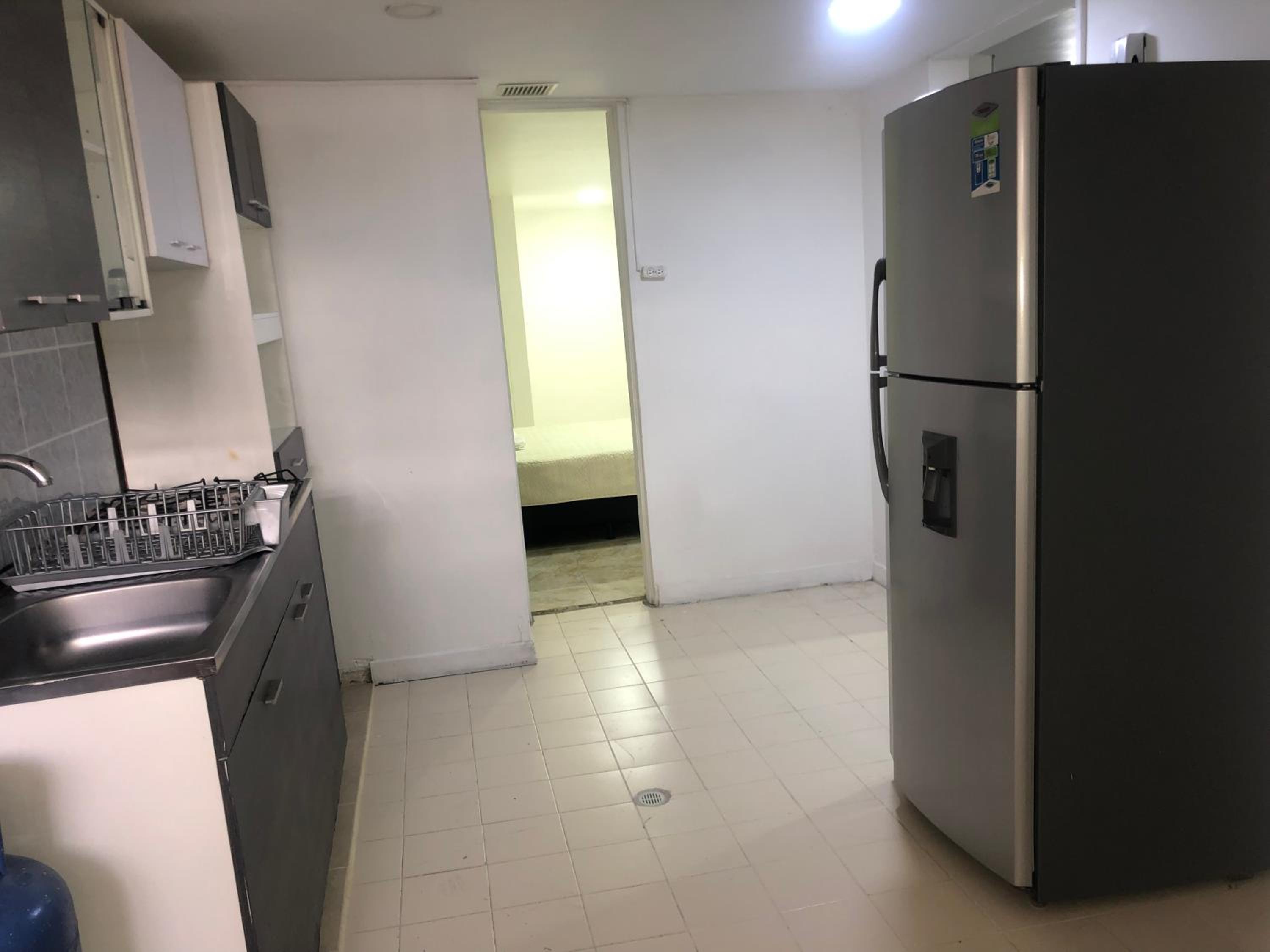 Apartamento cómodo en laureles, grande, céntrico ,bien ubicado Apto203