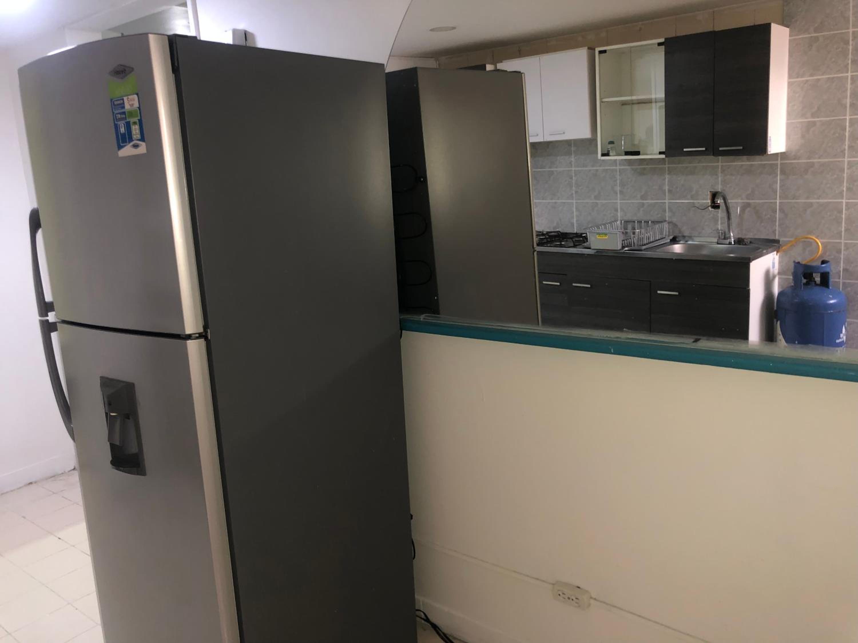 Apartamento cómodo en laureles, grande, céntrico ,bien ubicado Apto203