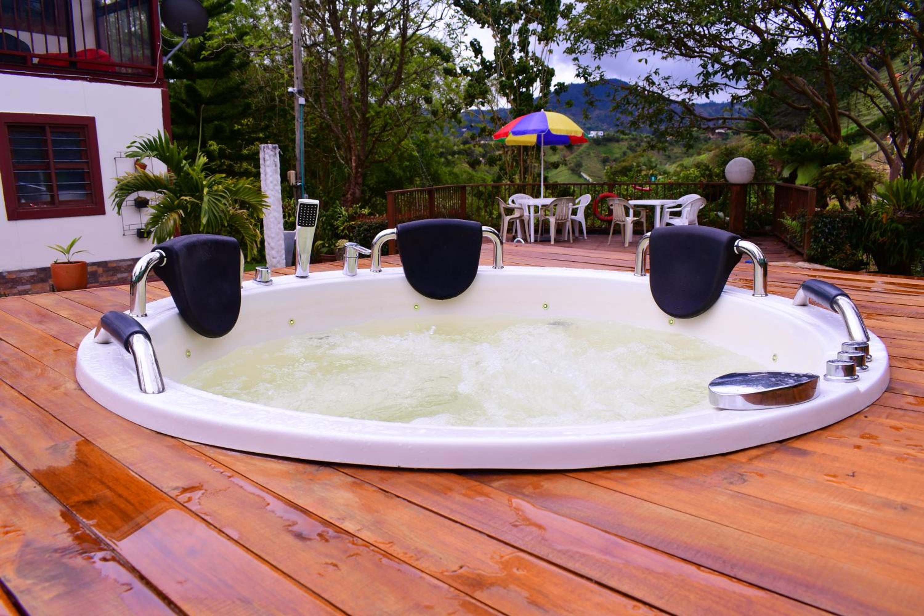 Finca en Guatapé a solo minutos de la piedra, con Jacuzzi & piscina