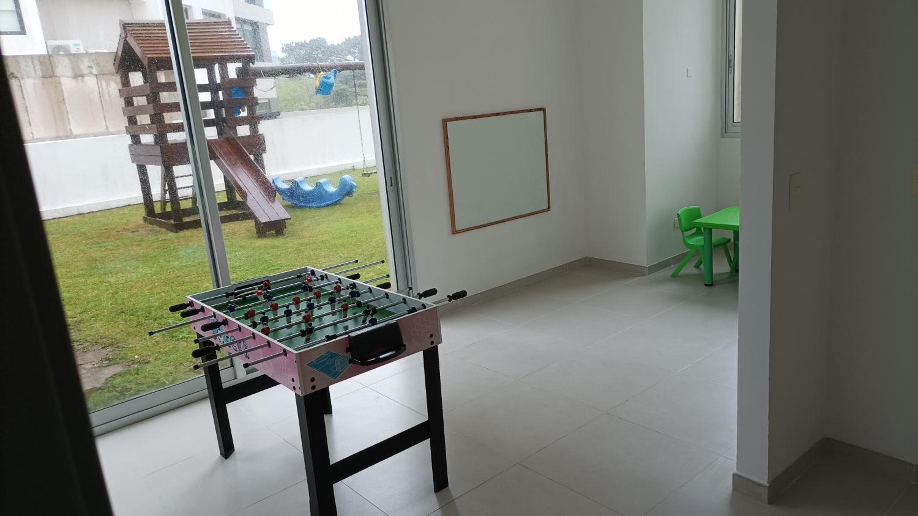Photo 28