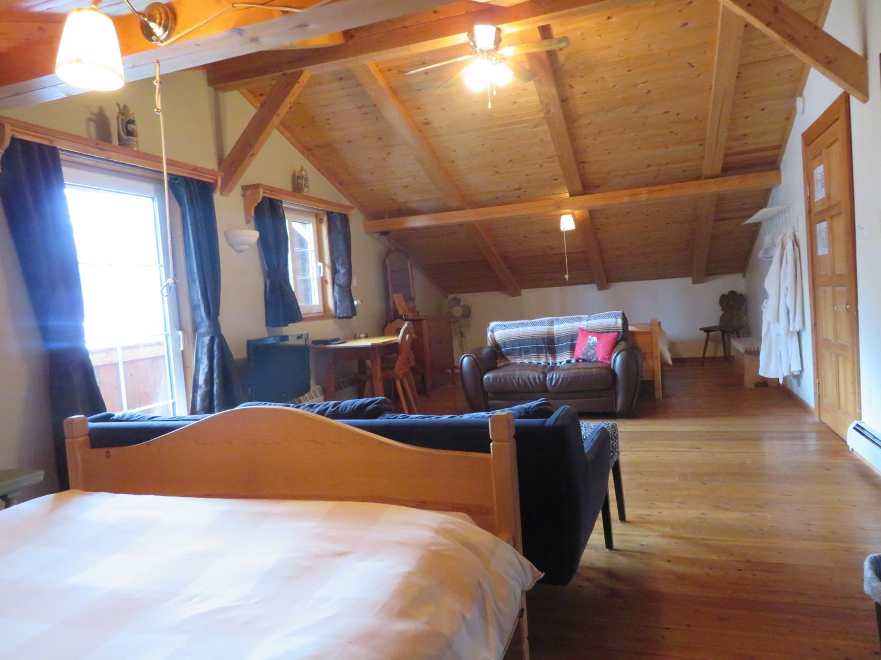 Alpenglow Bed and Breakfast