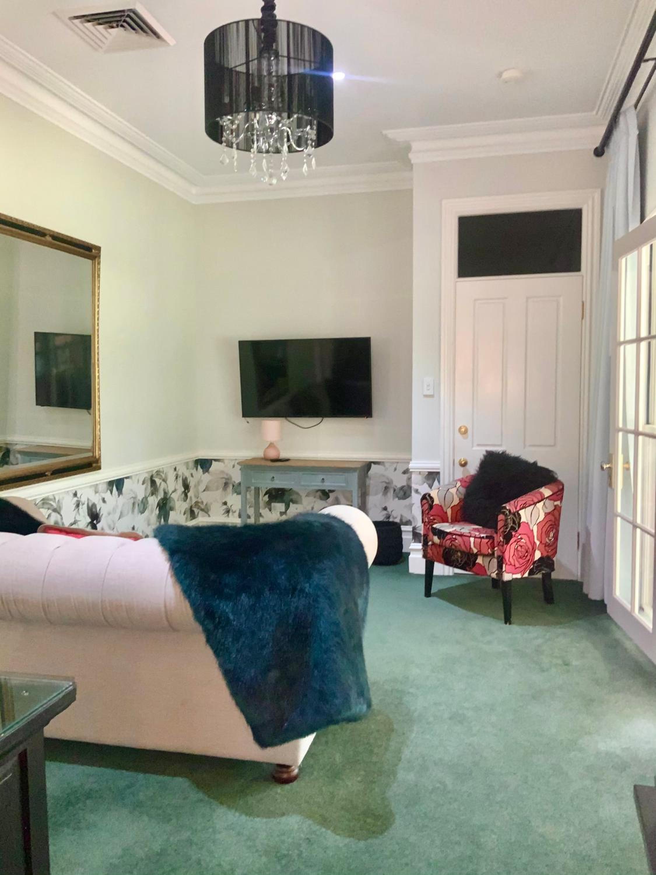 Pool Queen Bedroom Suite