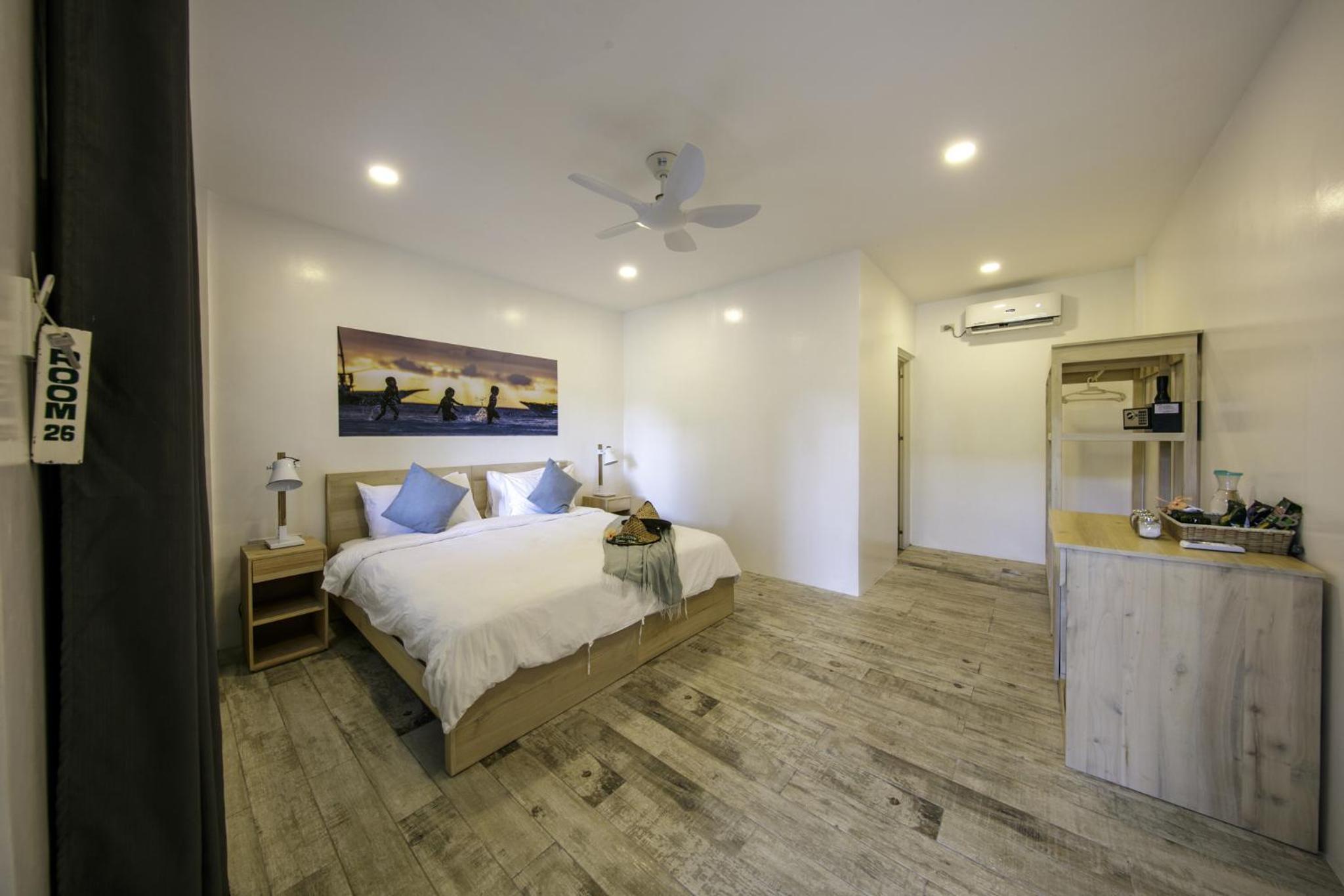 Ocean Vida Beach and Dive Resort 15