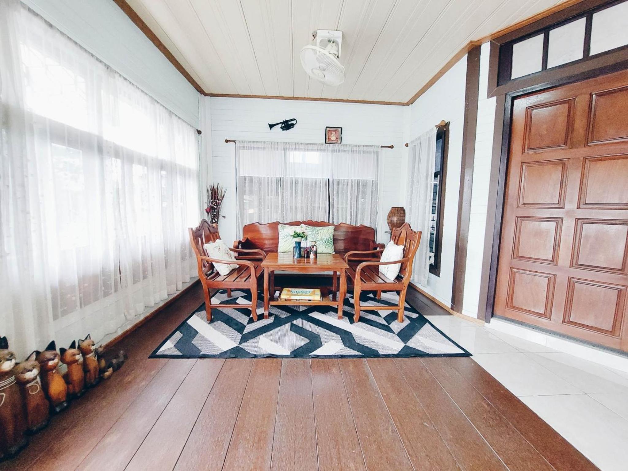 Green Riverside Homestay