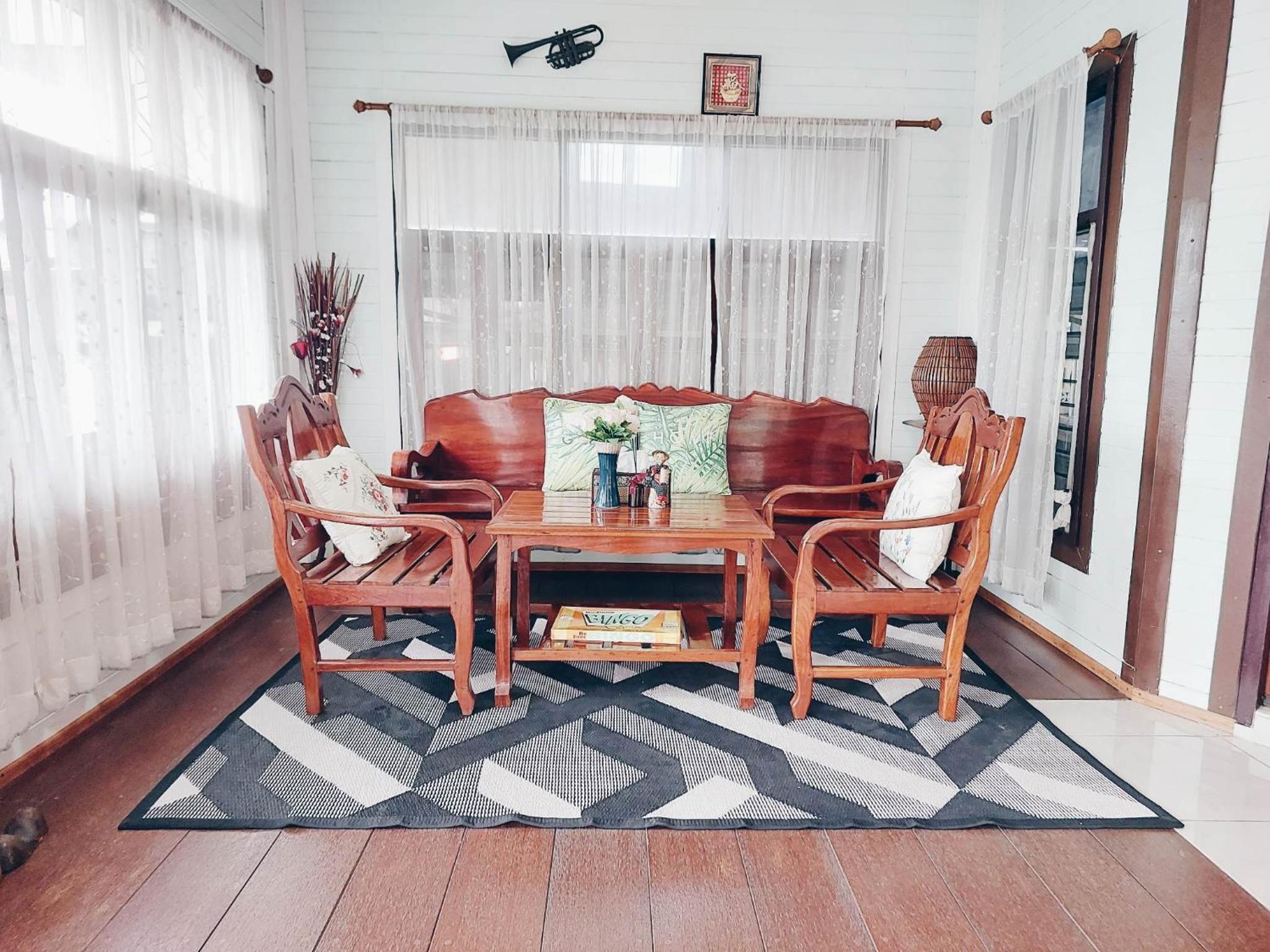 Green Riverside Homestay