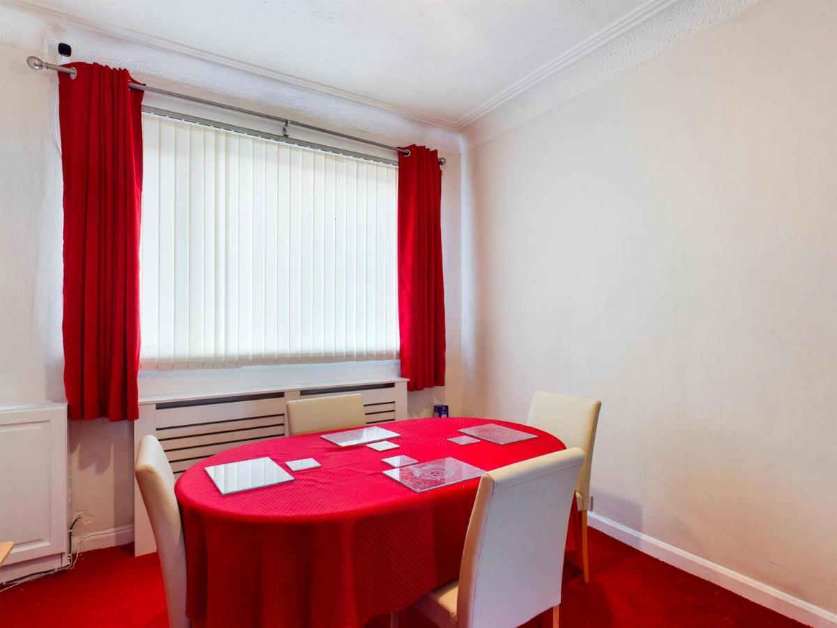 2BD City Centre Flat nr Anfield Stadium Liverpool view 5